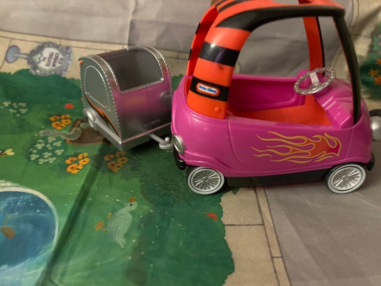 Rare little tikes cozy coupe pink flames ❤️w trailer