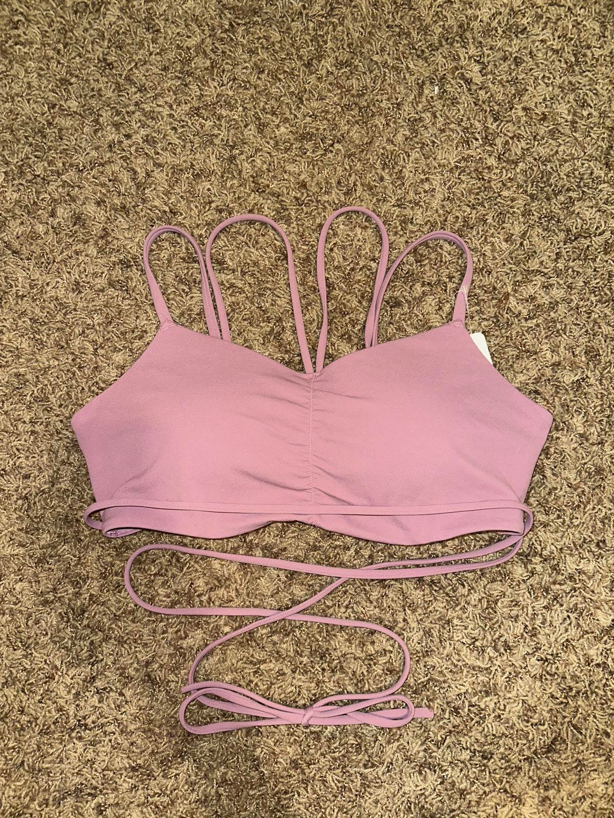 Nike Zenvy Strappy Wrap Women's Light-Support Padded Sports Bra Sample