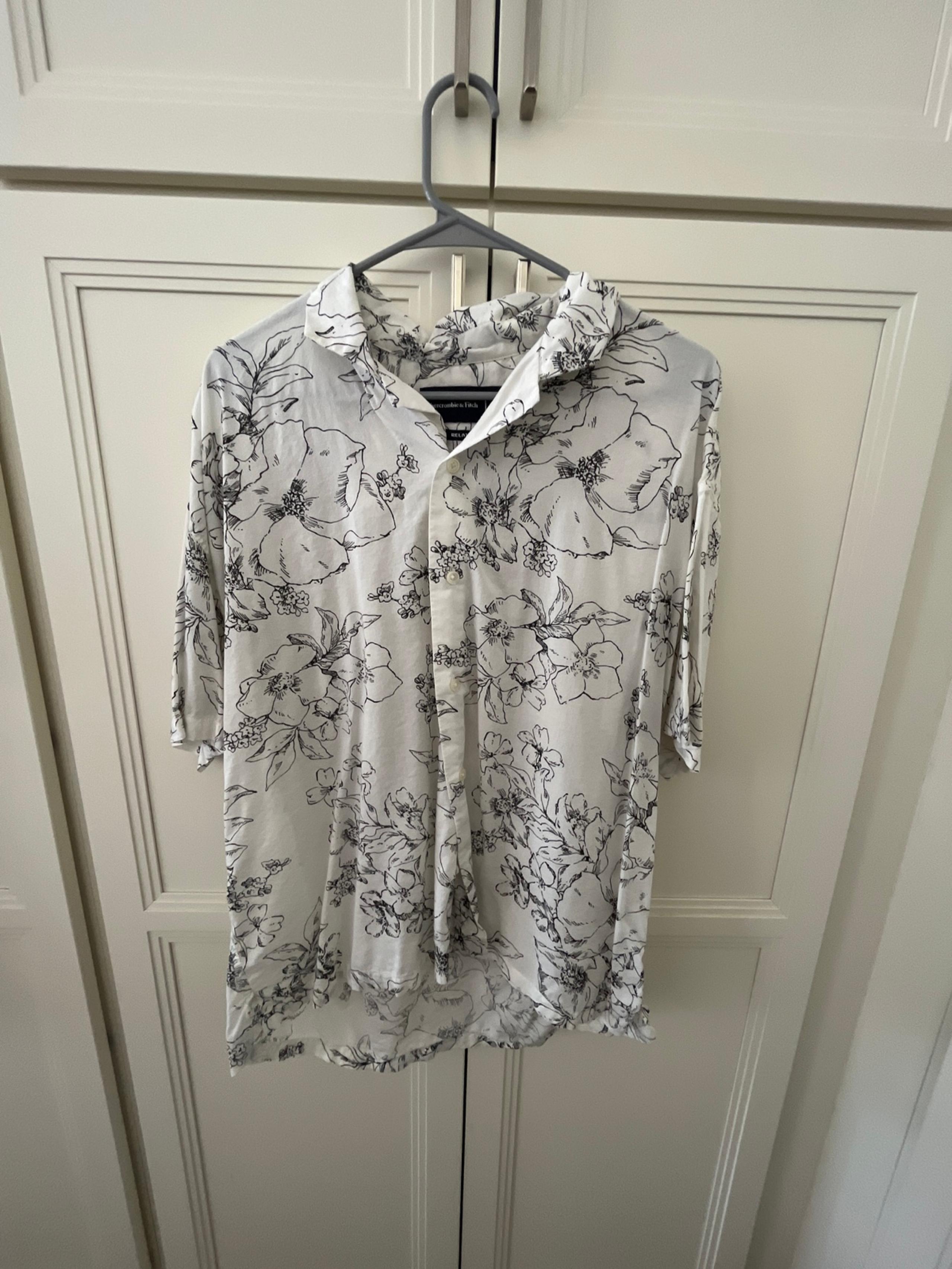 Abercrombie and Fitch relaxed fit graphic shirt
