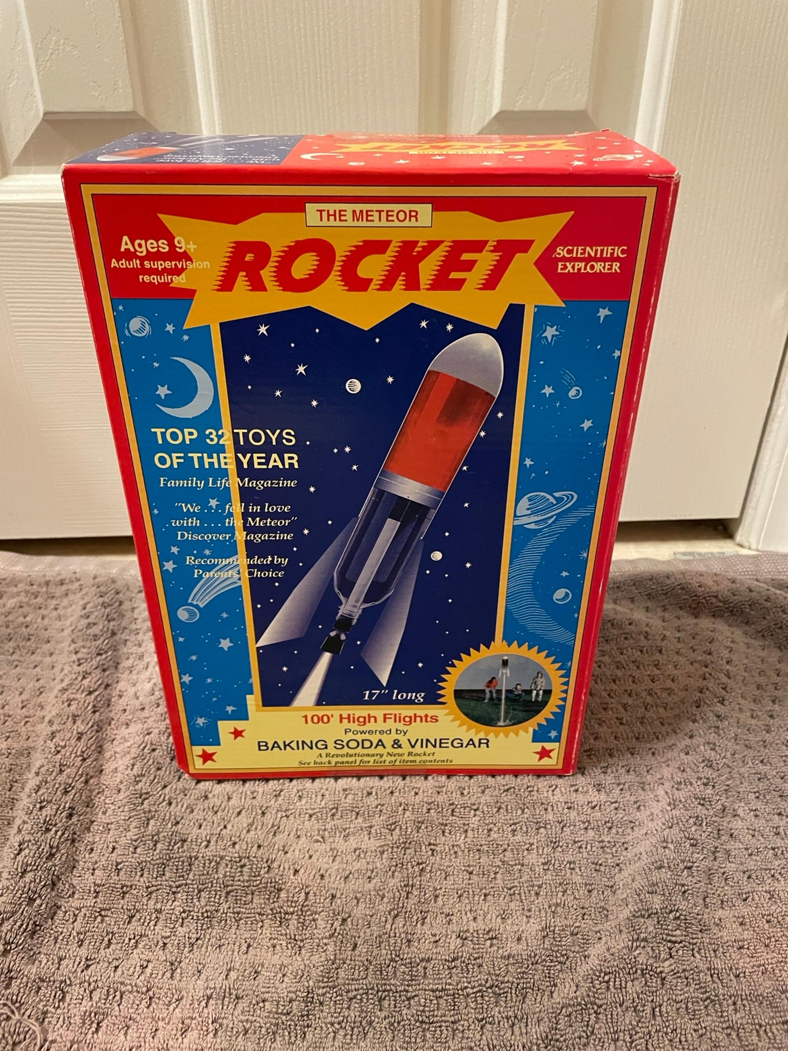 Scientific Explorer The Meteor 17" Rocket Kit 2012 Poof-Slinky Age 9+ OSA200 NEW