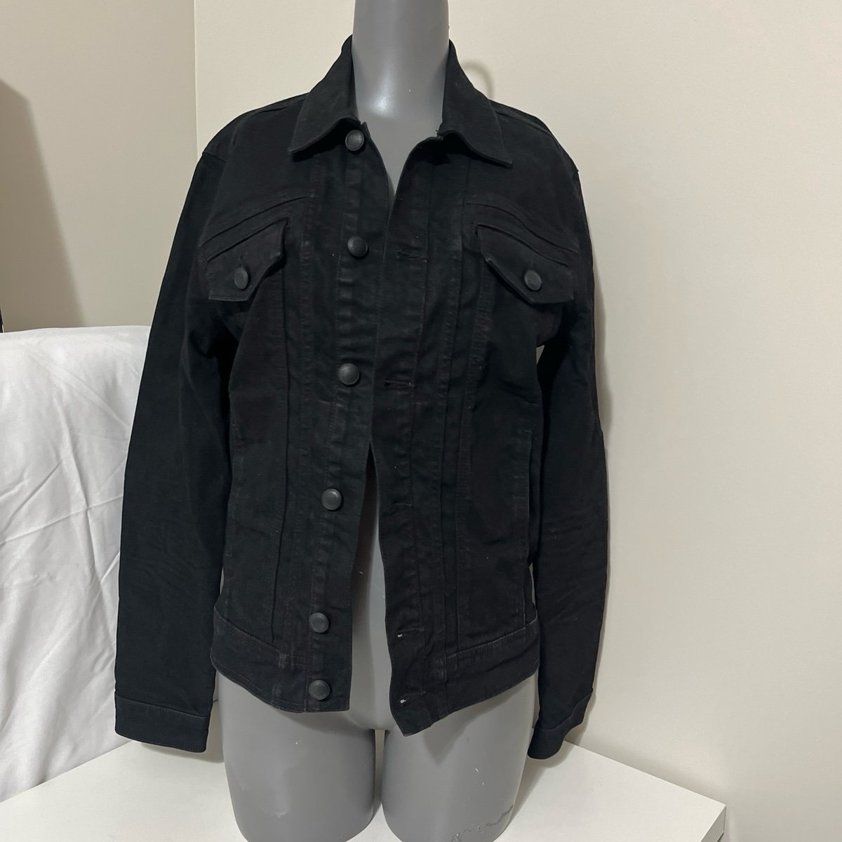 7 for All Mankind Women’s Denim Jacket Size XS- NWT