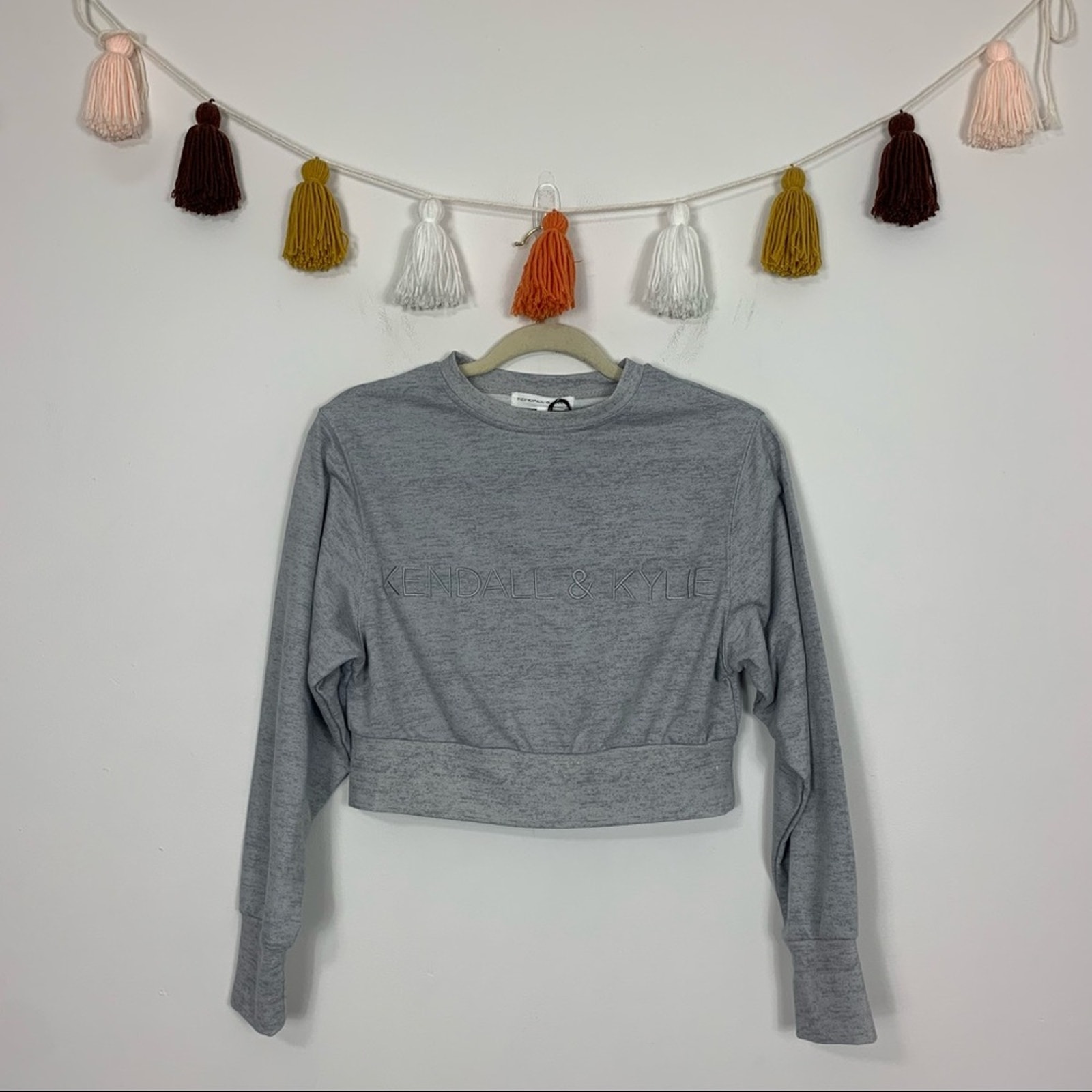Kendall & Kylie Cropped Logo Light Heather Gray Sweatshirt Small NWT