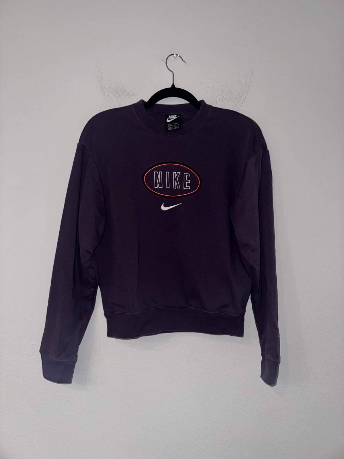Nike Embroidered Crewneck Sweatshirt XS Purple