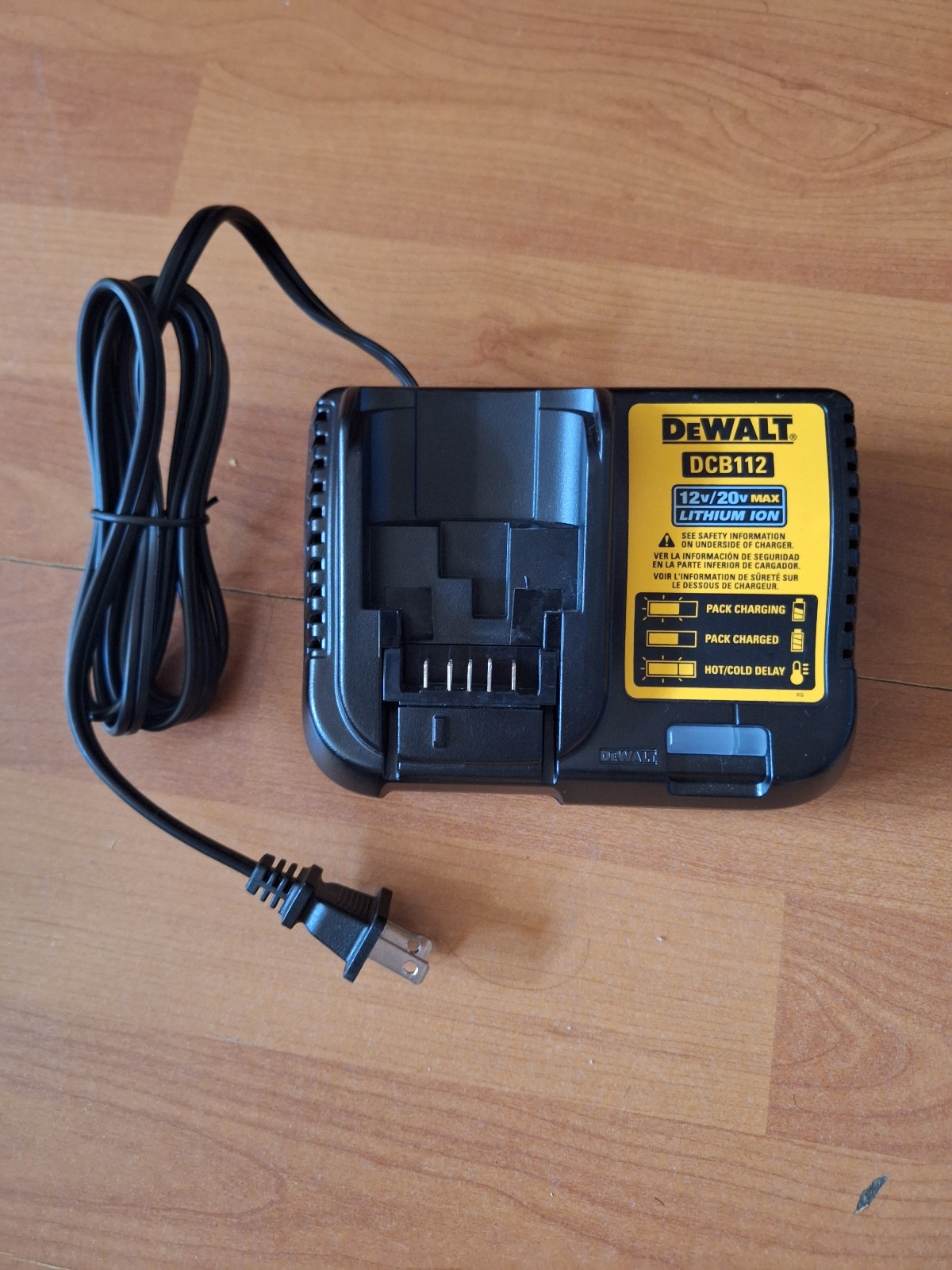 Dewalt 20v 12v Battery Charger DCB112