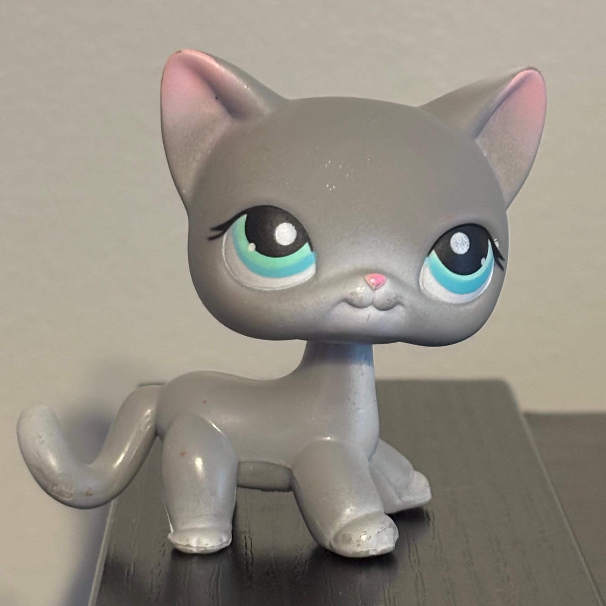 Littlest Pet Shop LPS #126 Gray Short Hair Cat