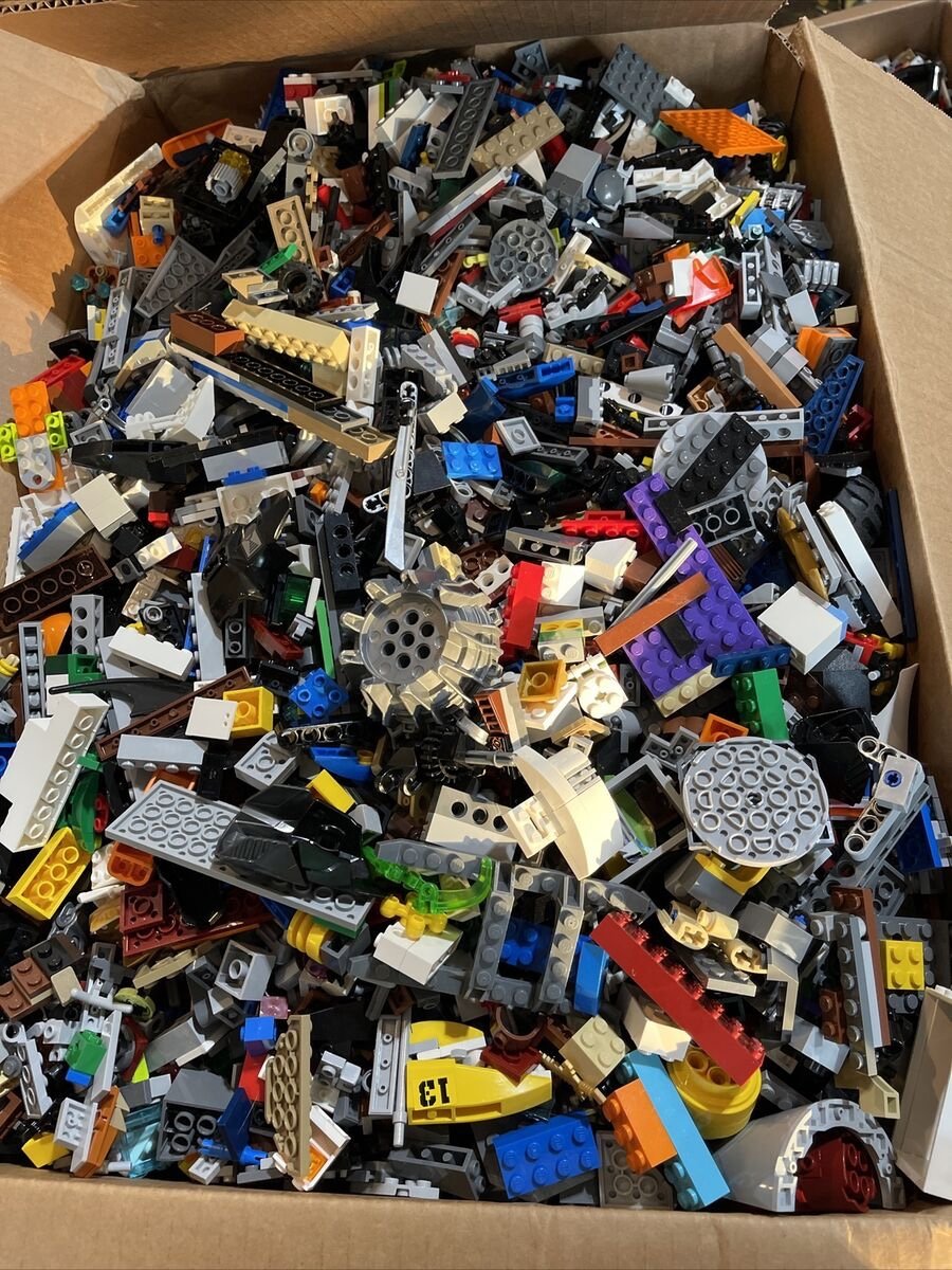 30 lbs of 100% Genuine LEGO – Bulk Lot – Clean & Evenly Packed