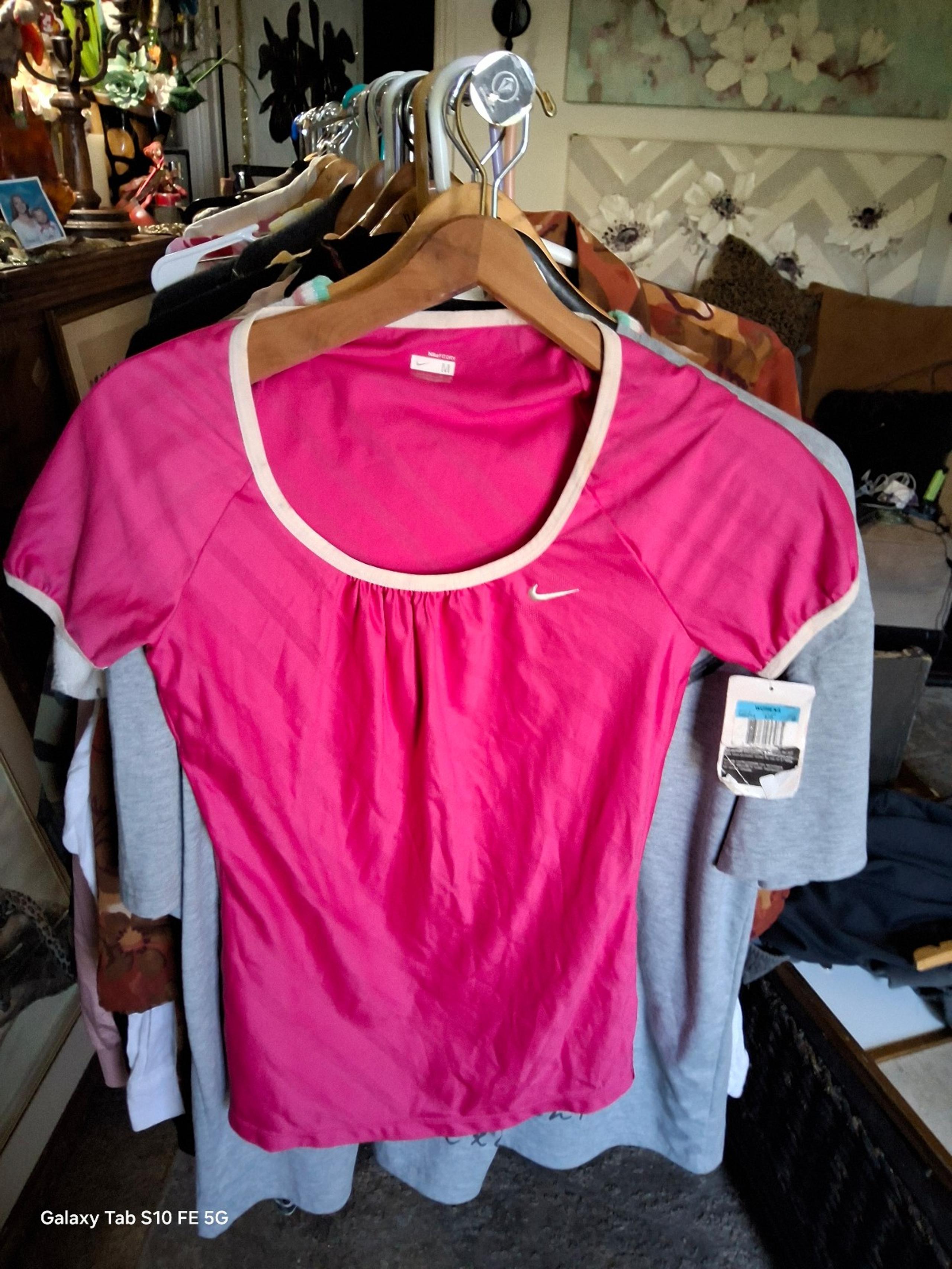 Woman  Nike Fit Dry Short Sleeve Pink ATHLETIC  Shirt
