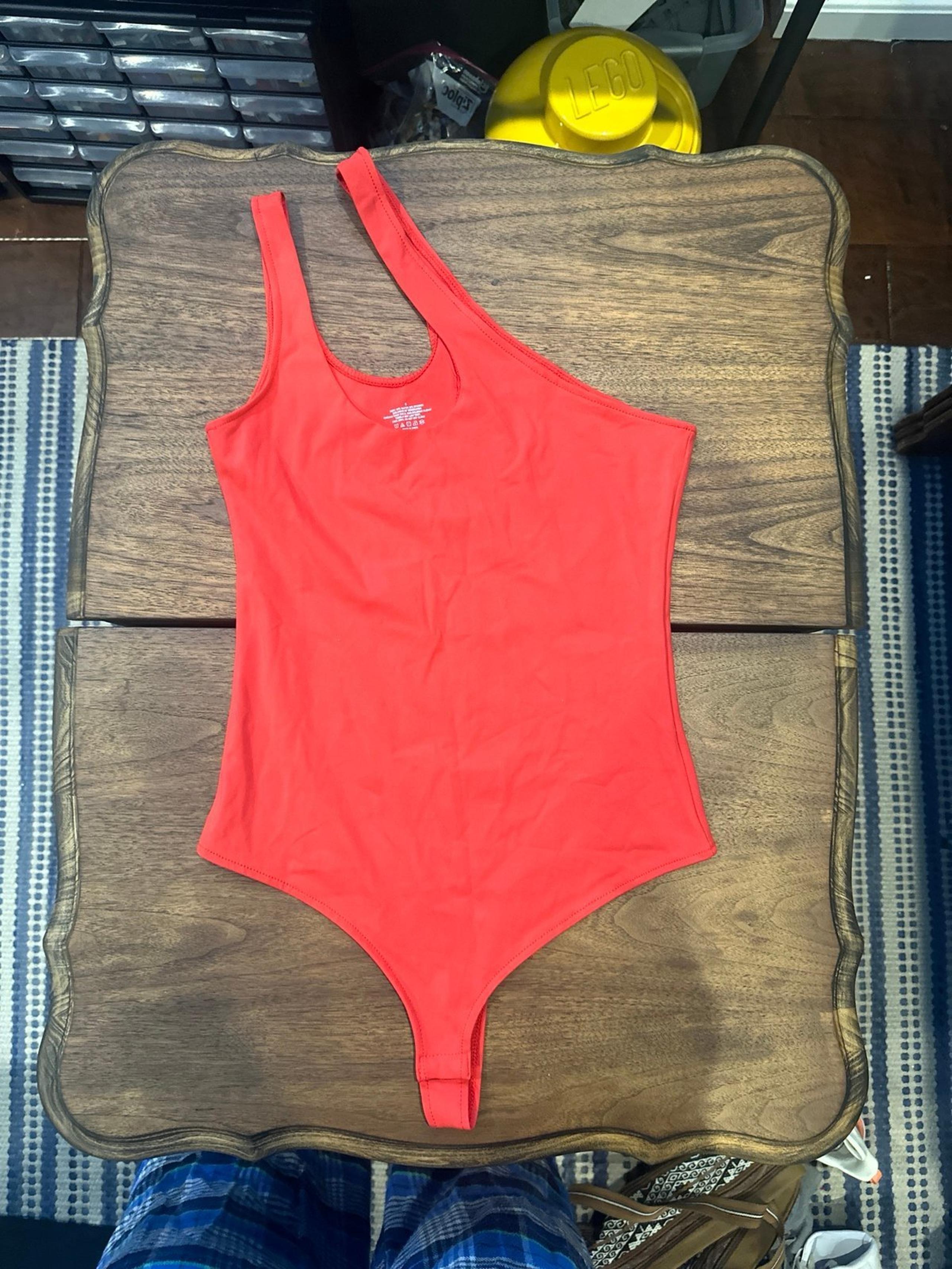 Women’s small red Bodysuit 1 sholder Amazon