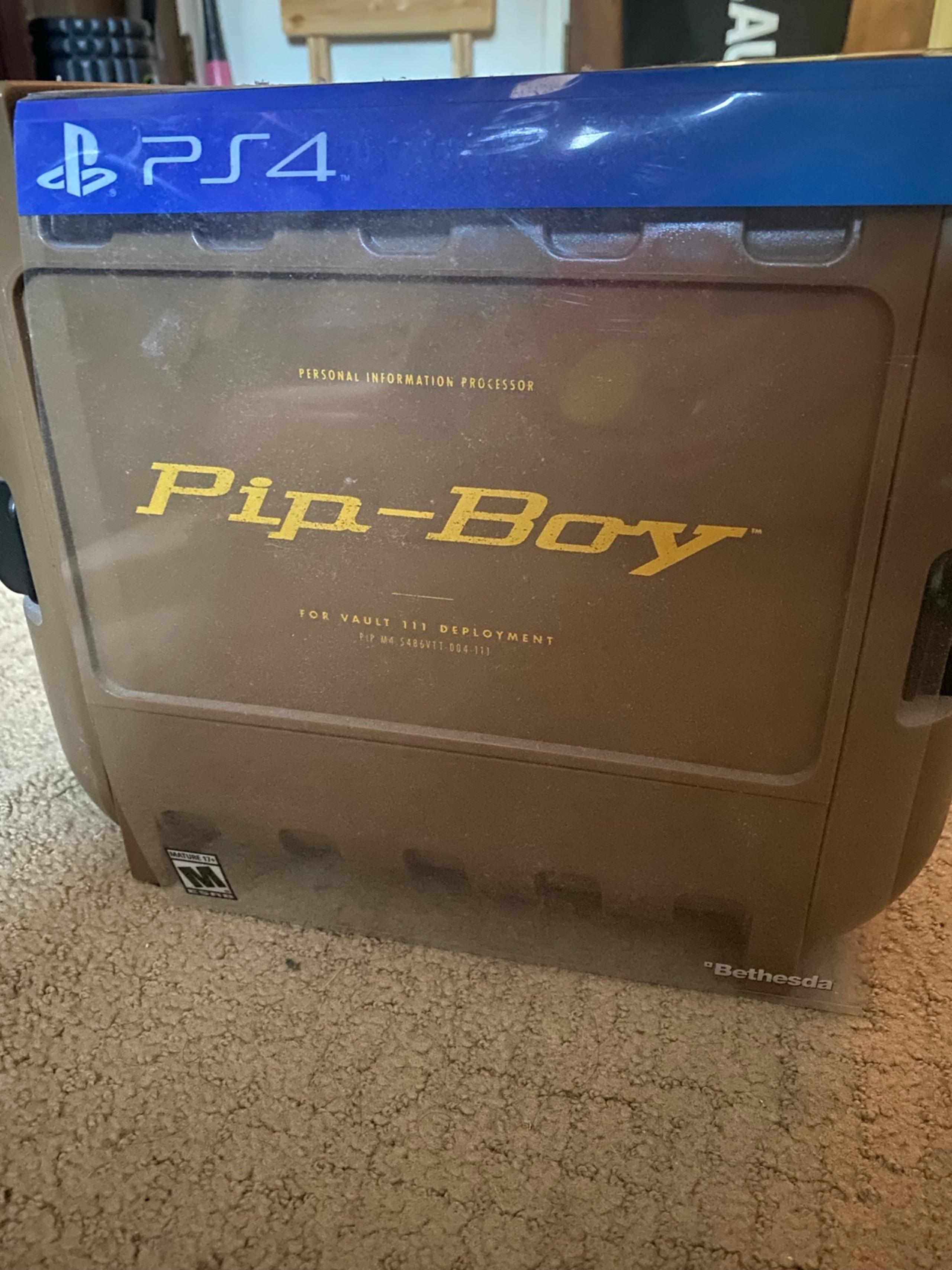 Fallout 4 PIP-BOY 3000 MK IV w/ Case Collector's Edition No Game