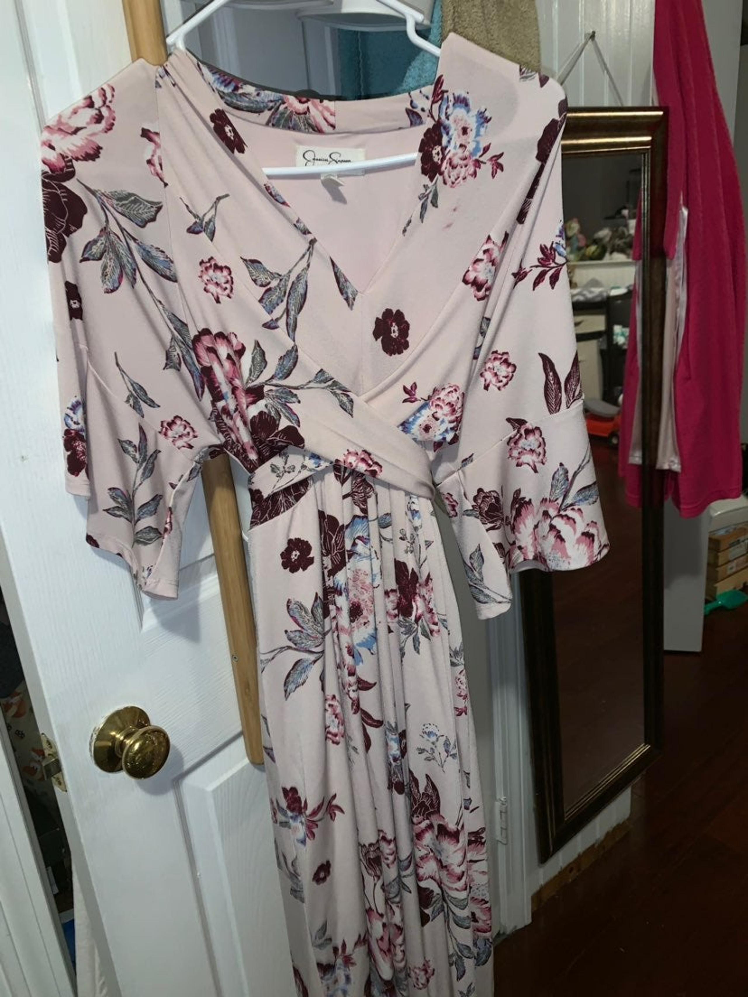 small maternity lot