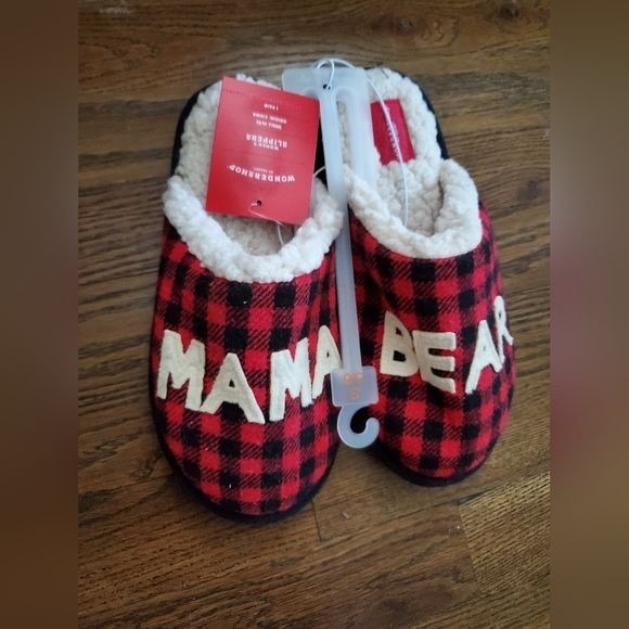 Wondershop slippers hot sale