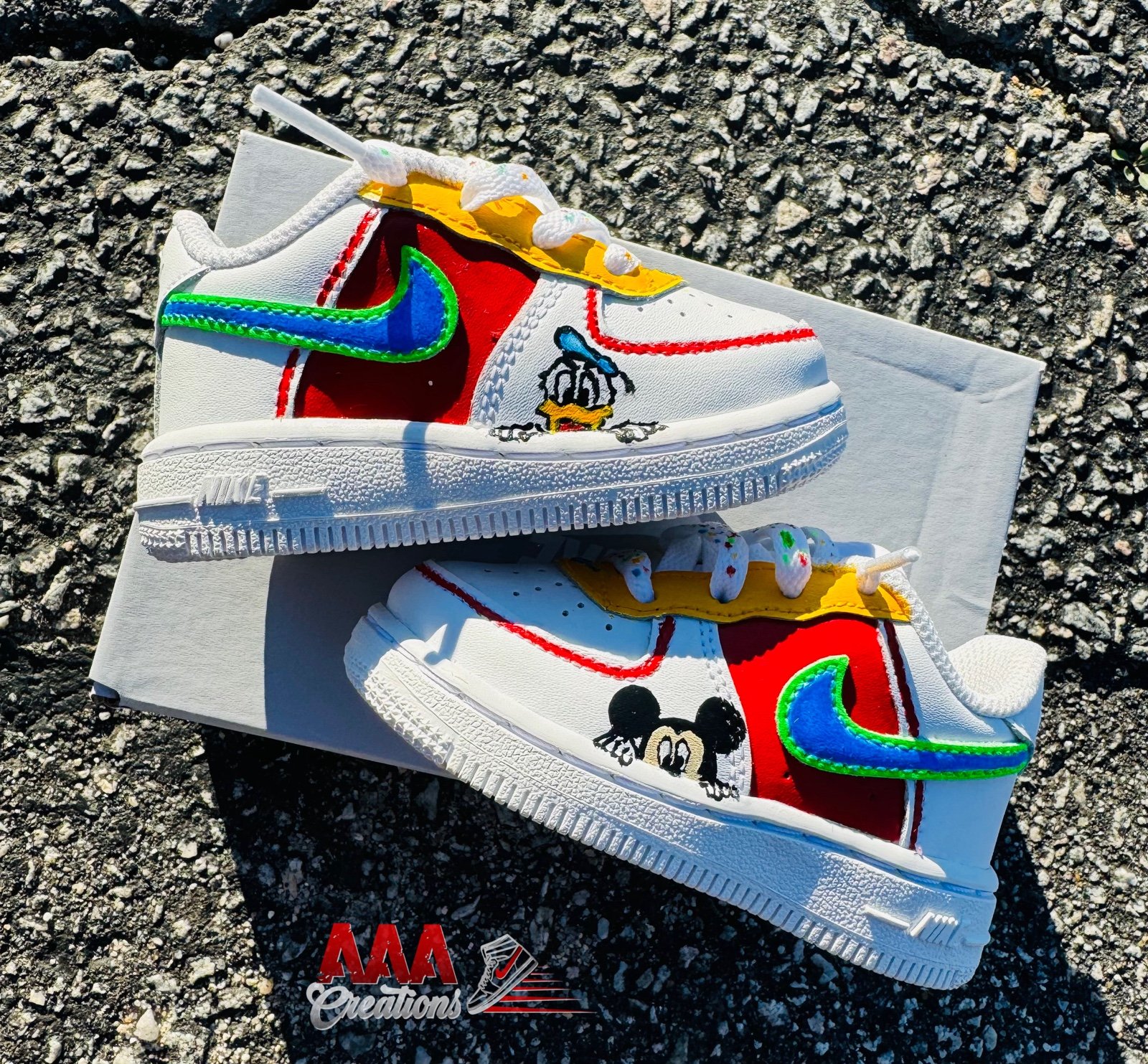 Mickey Mouse baby shoes