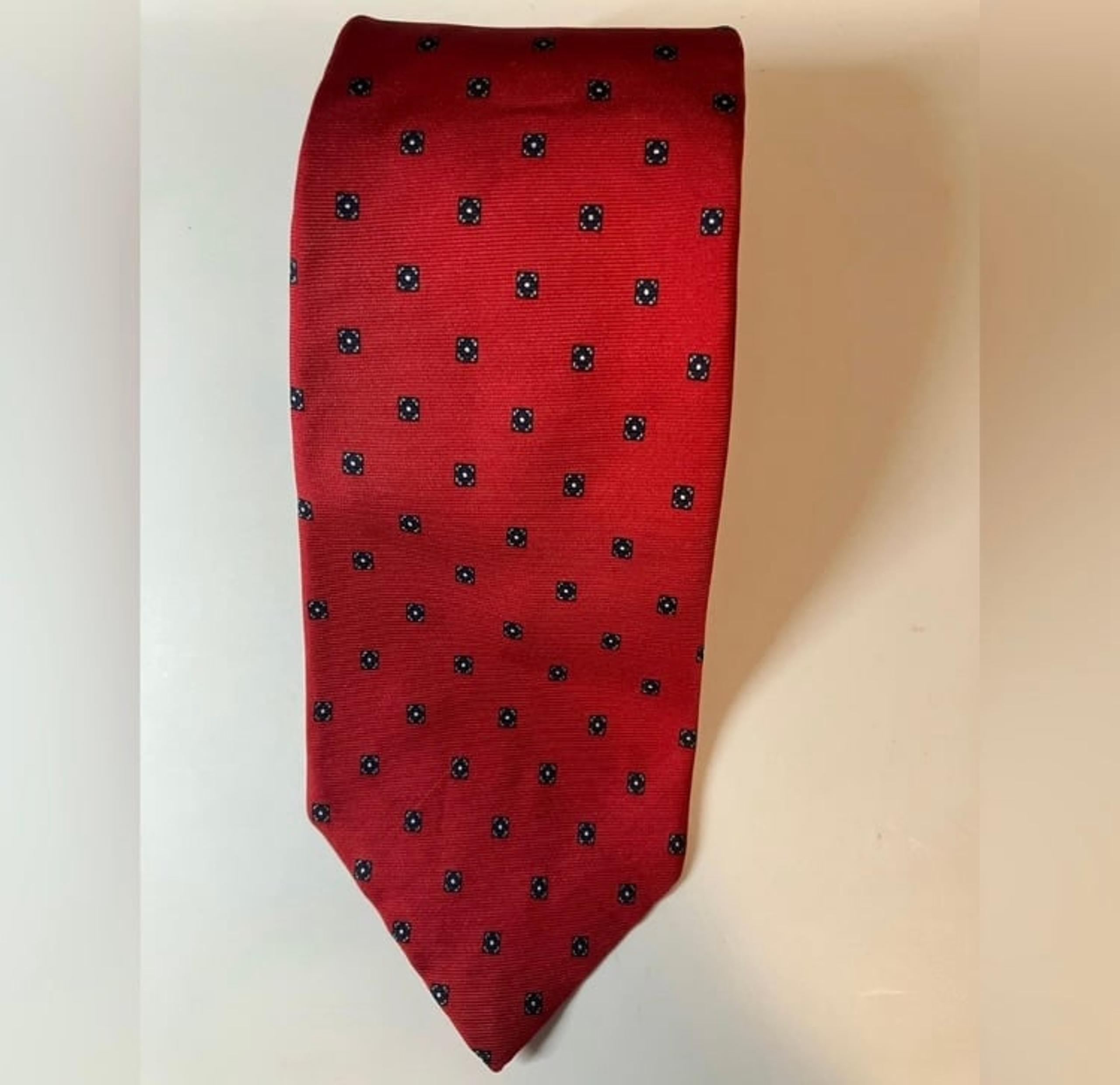 Christian Dior Mens Classic Geometric Print All Silk Tie Red Multi
