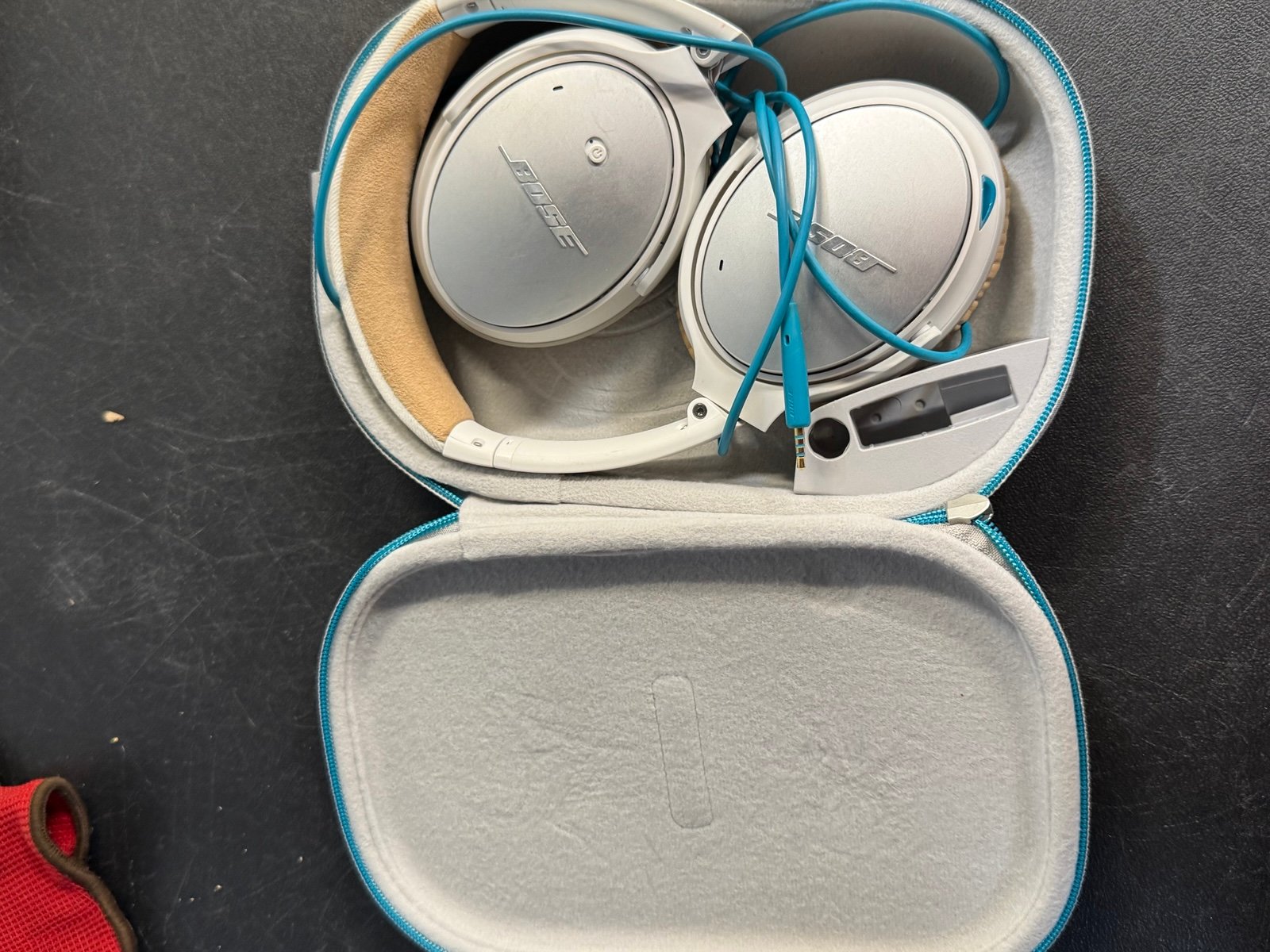 Bose Quiet Comfort 25 (QC25)