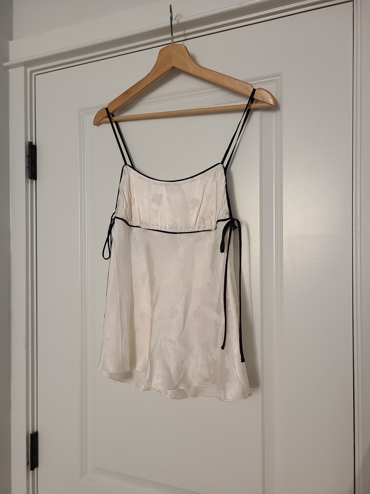 NWT Alice McCall Hotel Lobby Yop
