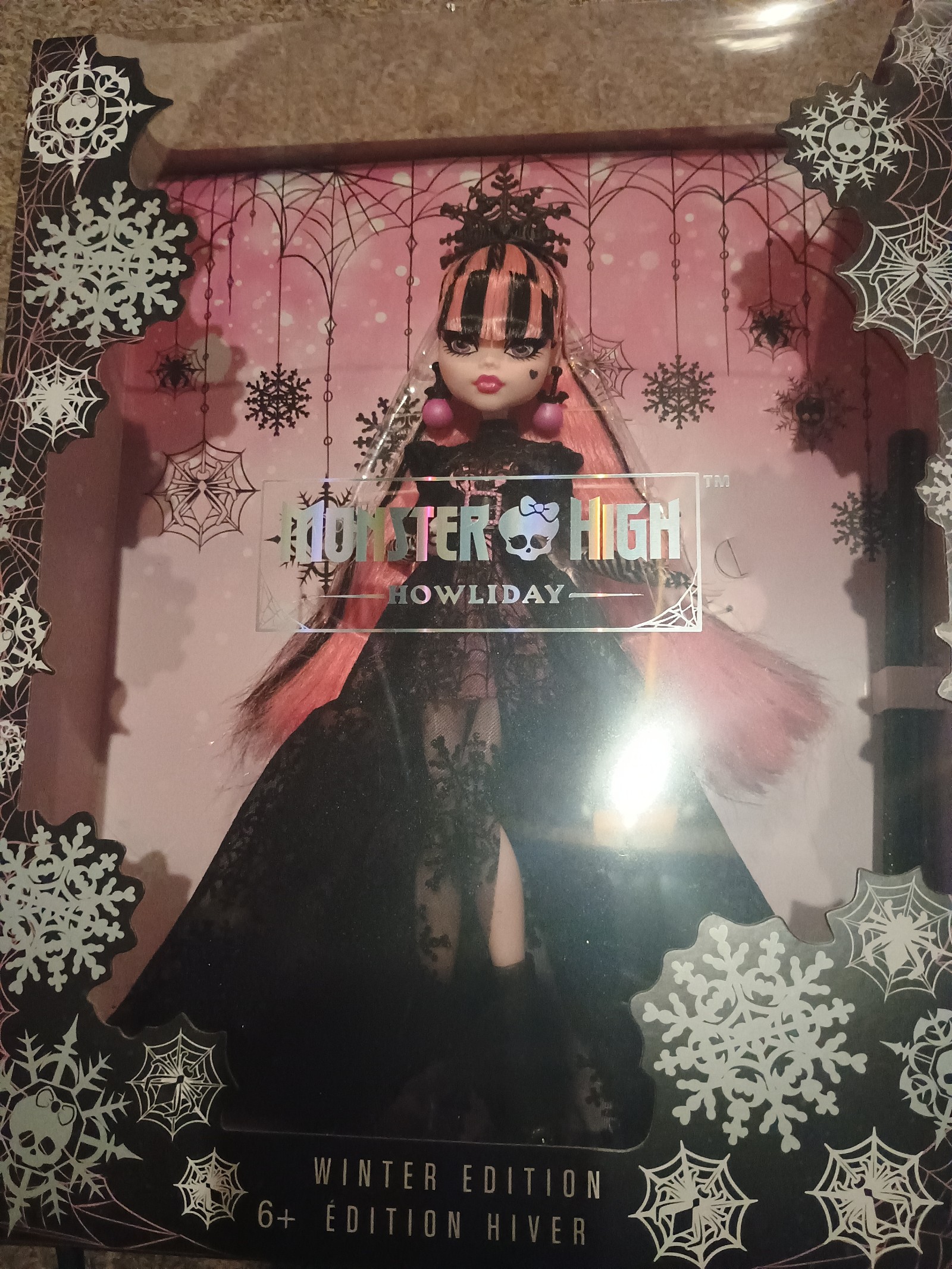 Howliday draculaura monster high doll