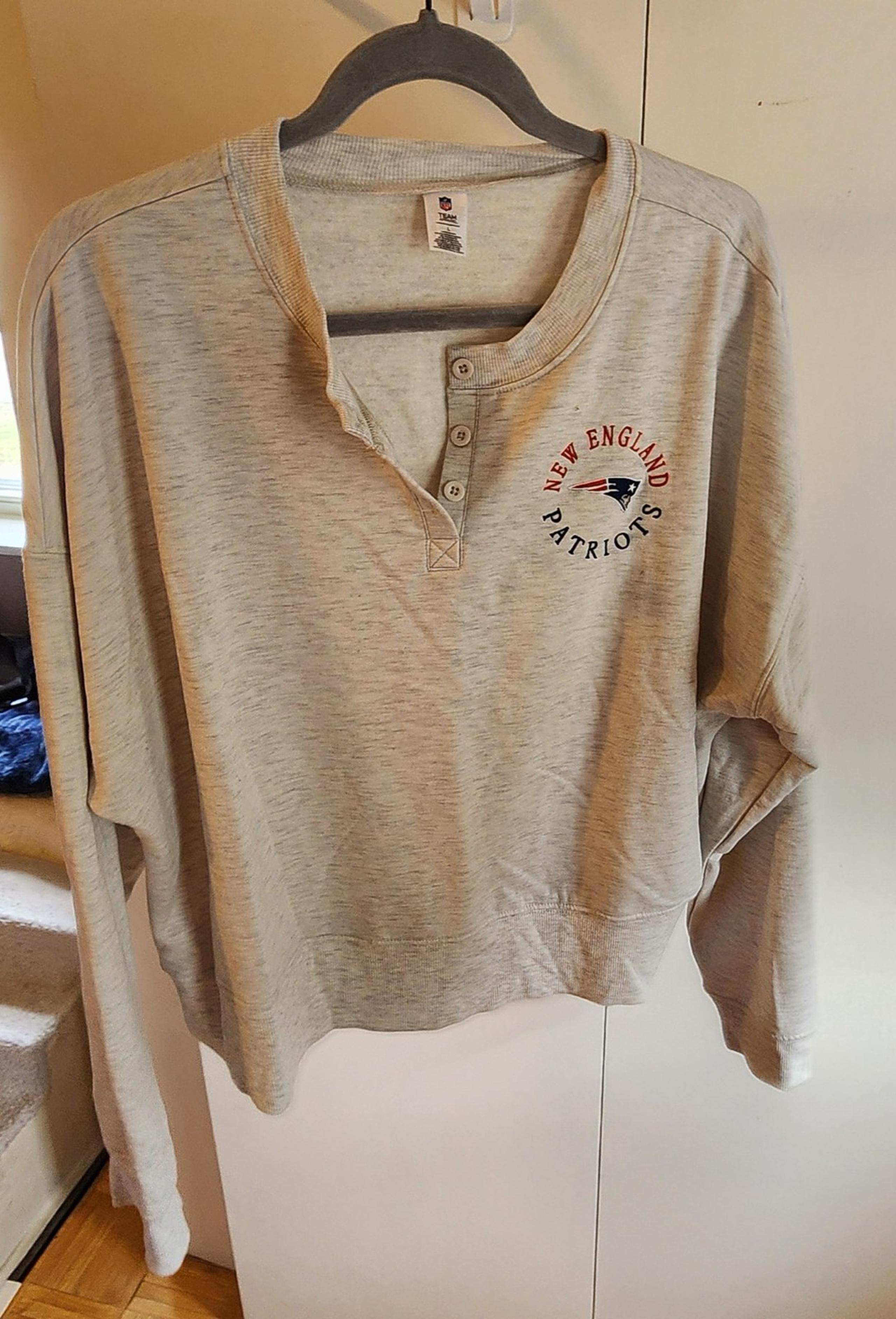 Women's patriots long sleeve top