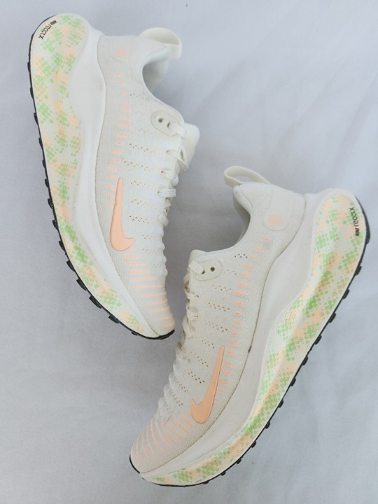 6 WOMEN'S NIKE REACTX INFINITY RUN INFINITY RUN 4 SAIL CRIMSON HJ7666-133