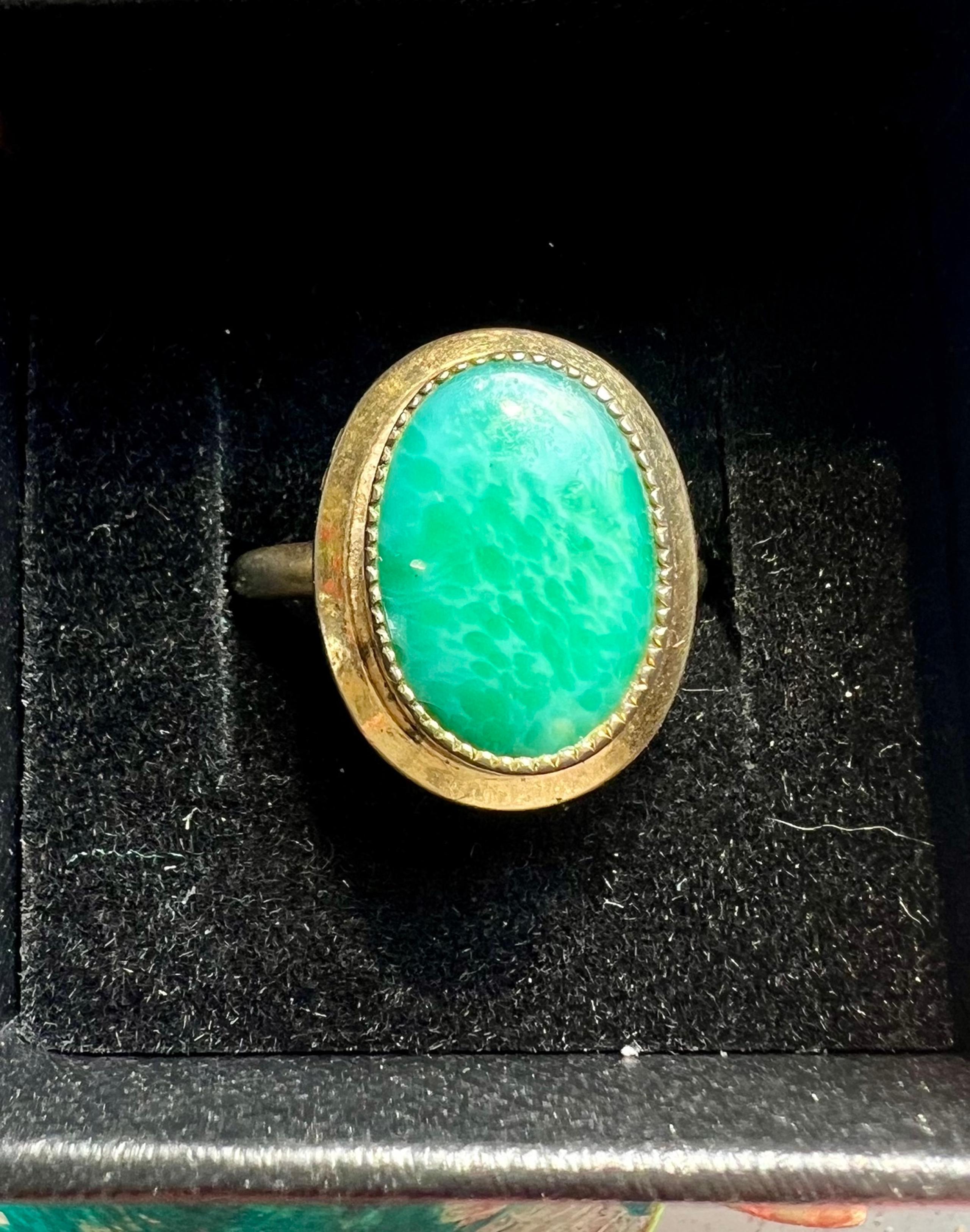 Antique RING Saw Tooth Bezel Glass or Gemstone Cabachon Signed Sarah Cov