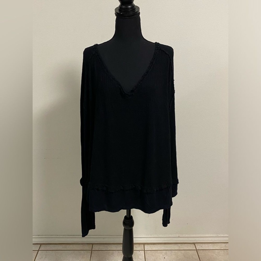 Free People V Neck Oversized Laguna Waffle knit Thermal Sweater Black Size Large