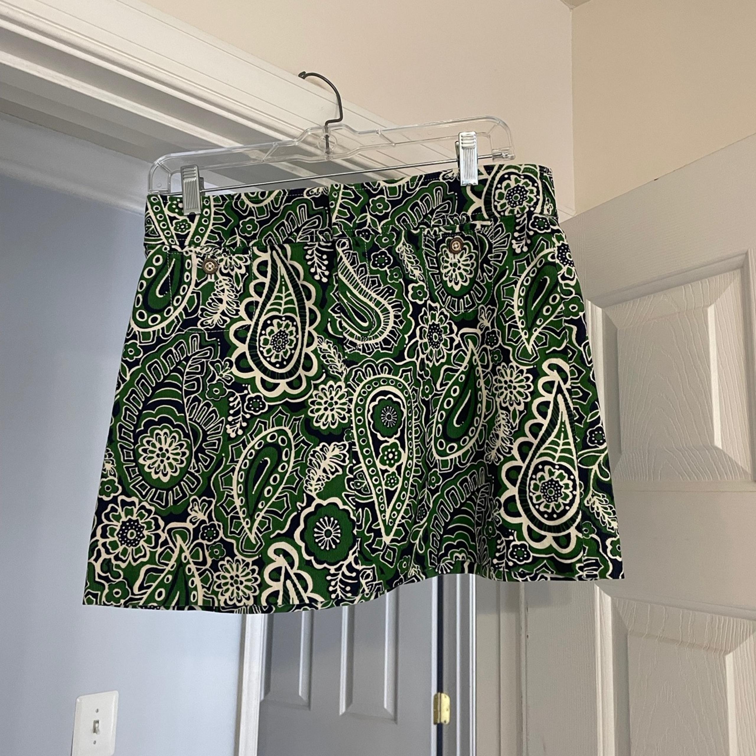 Lilly Pulitzer Women's Size
4 Paisley Mini Skirt Green Blue White Cotton