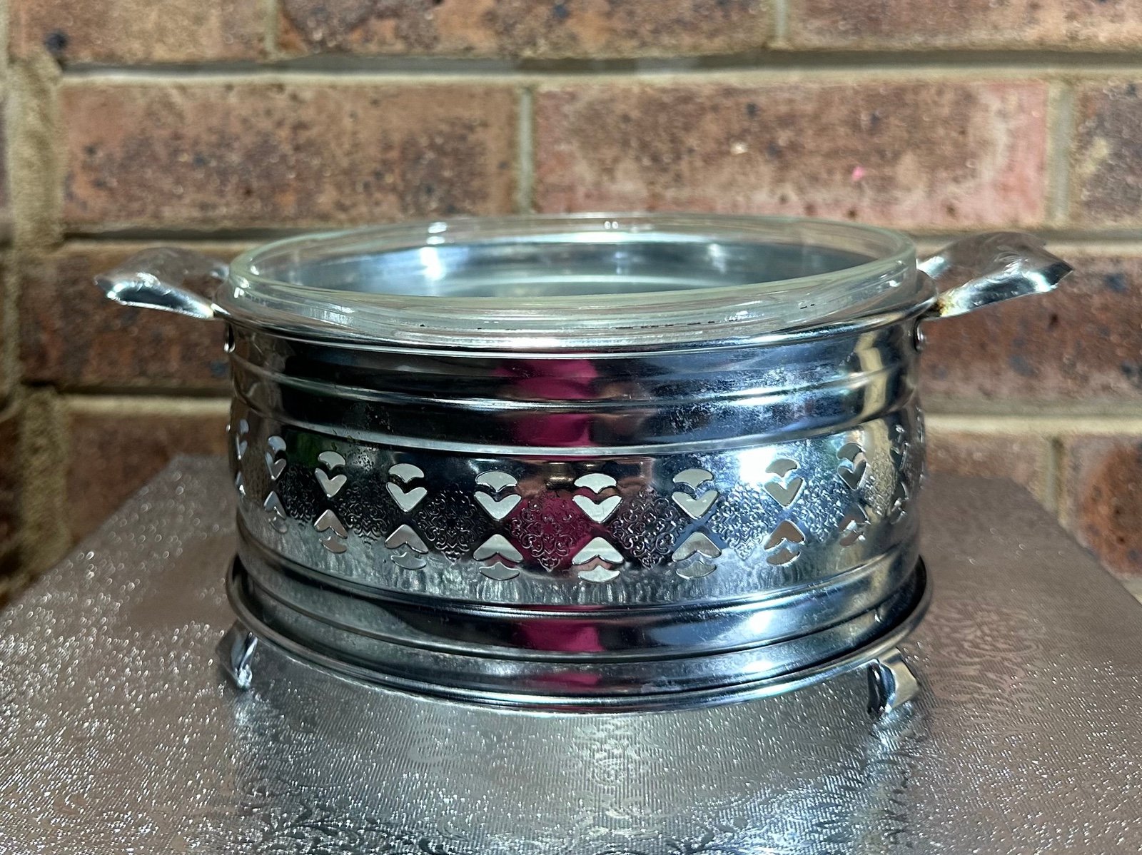 RARE Vintage Pyrex Silver Chrome Round Casserole Holder and Serving Dish 7” Inch