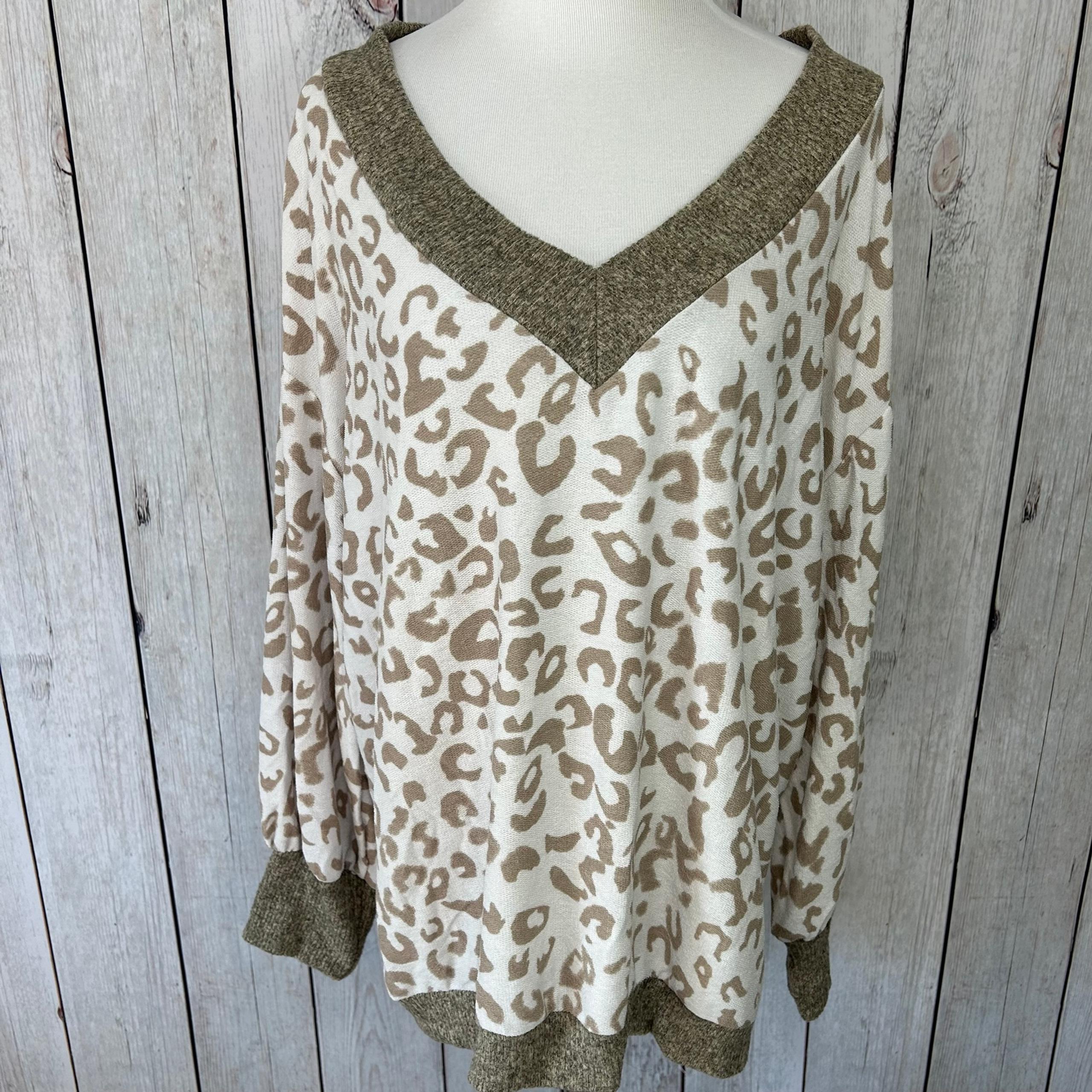 Vanilla Bay Women’s Large Oversized V-Neck Mocha Leopard Pullover Knit Sweater