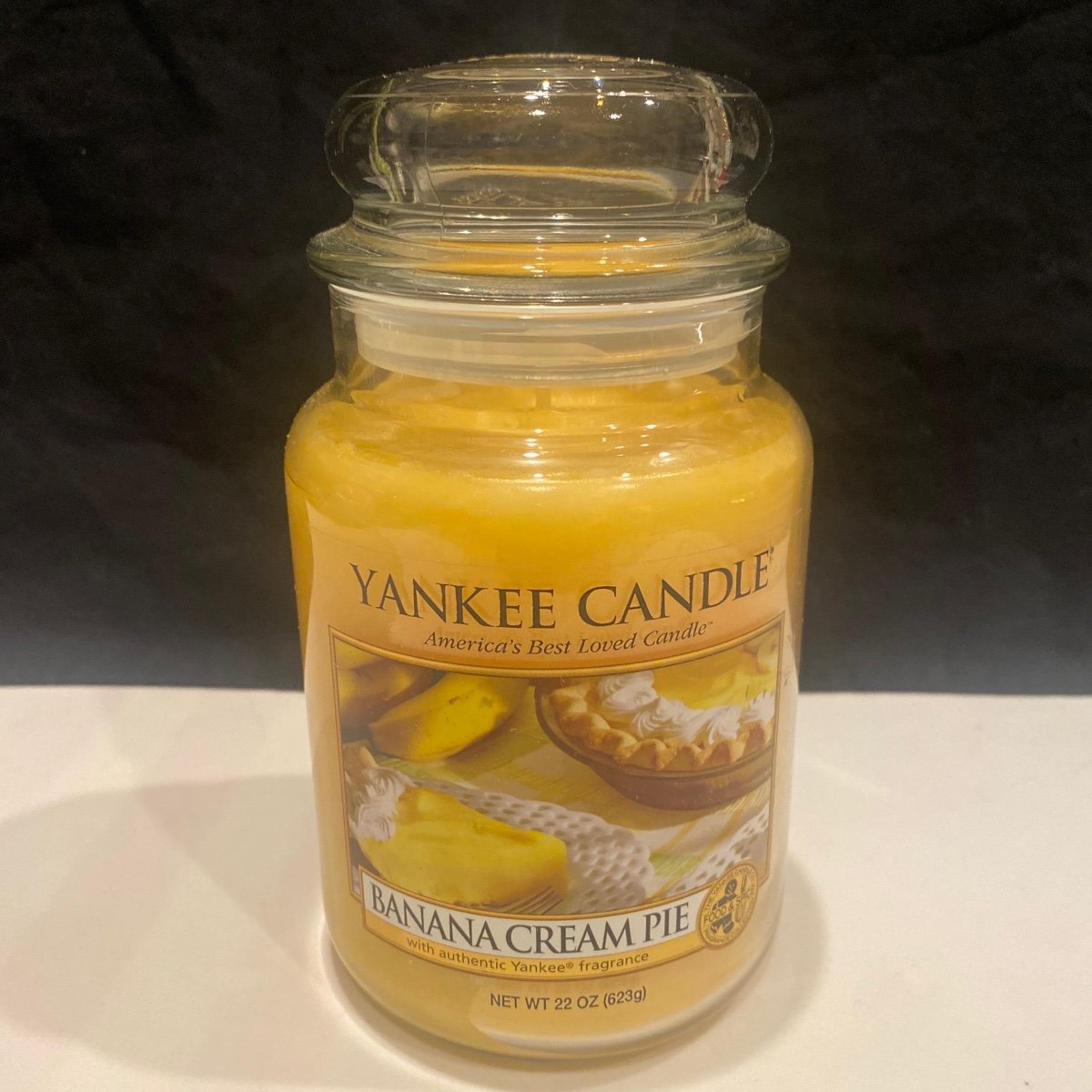RARE Yankee Candle Banana Cream Pie