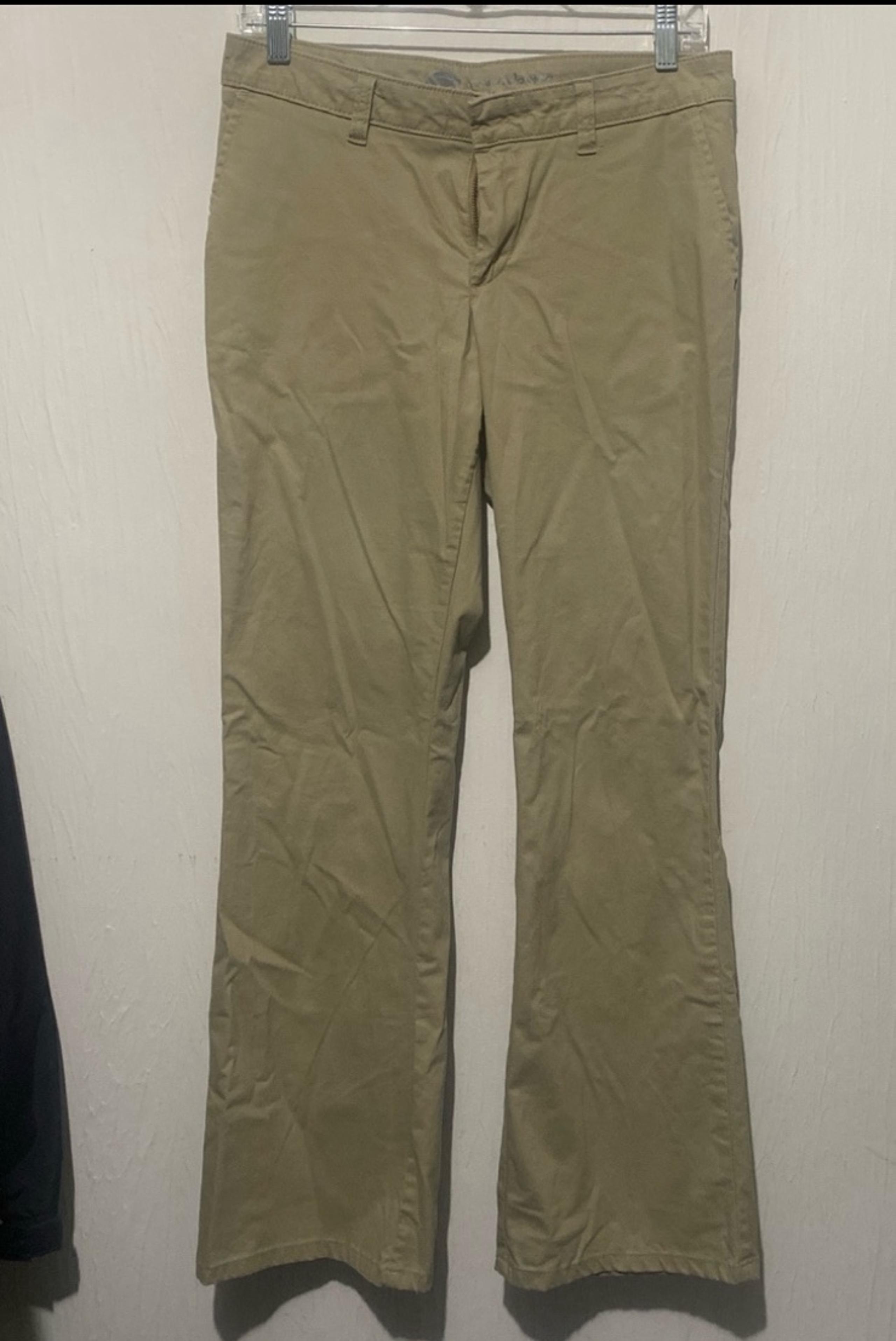Dickies Women's Slim Fit Boot Cut Stretch Twill Pant Size 8