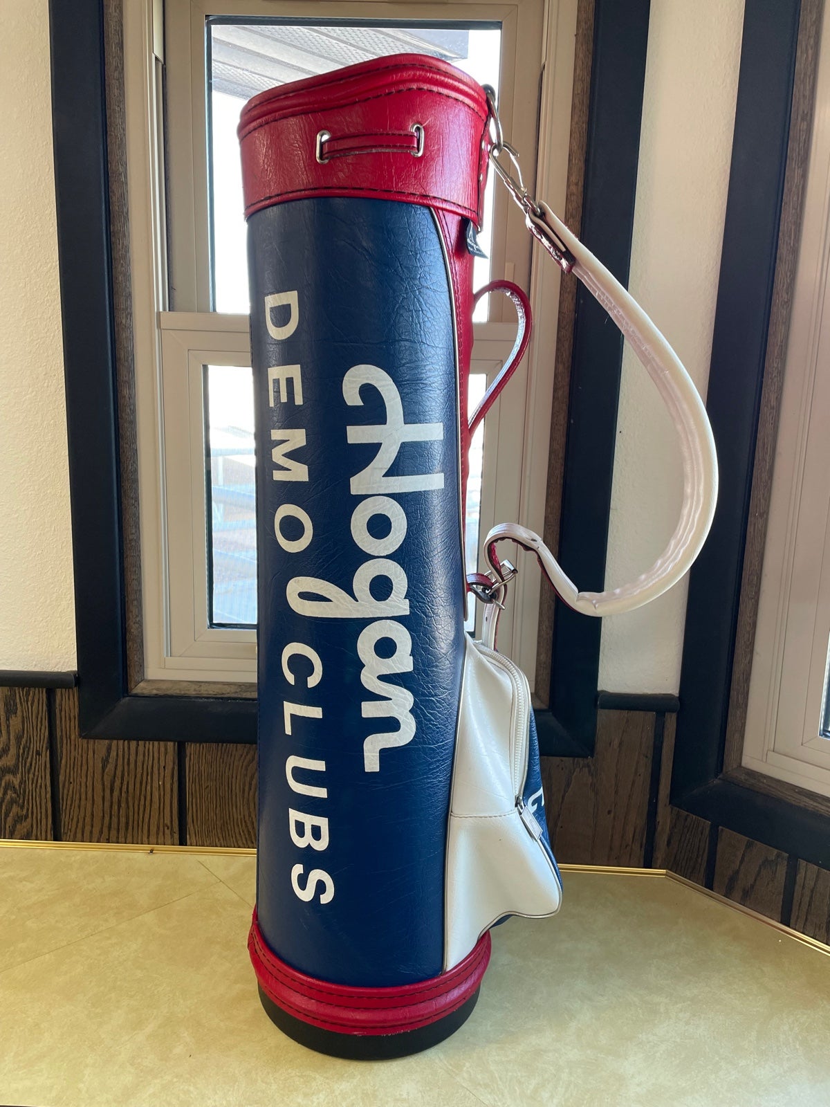 BEN HOGAN VINTAGE “DEMO CLUBS” RED WHITE BLUE COLLECTIBLE SPORTS GOLF BAG