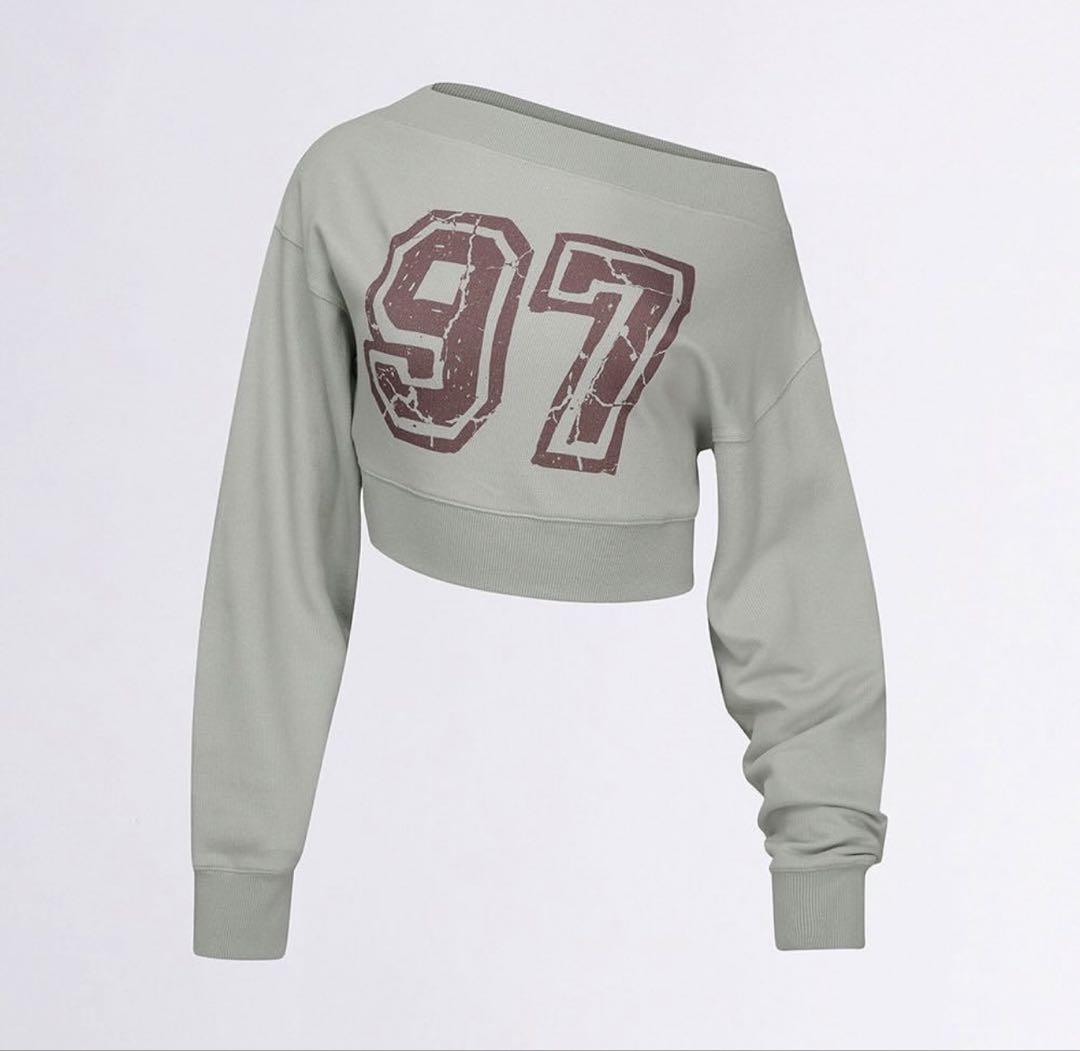 Sculptor Off-Shoulder Cropped Sweatshirt