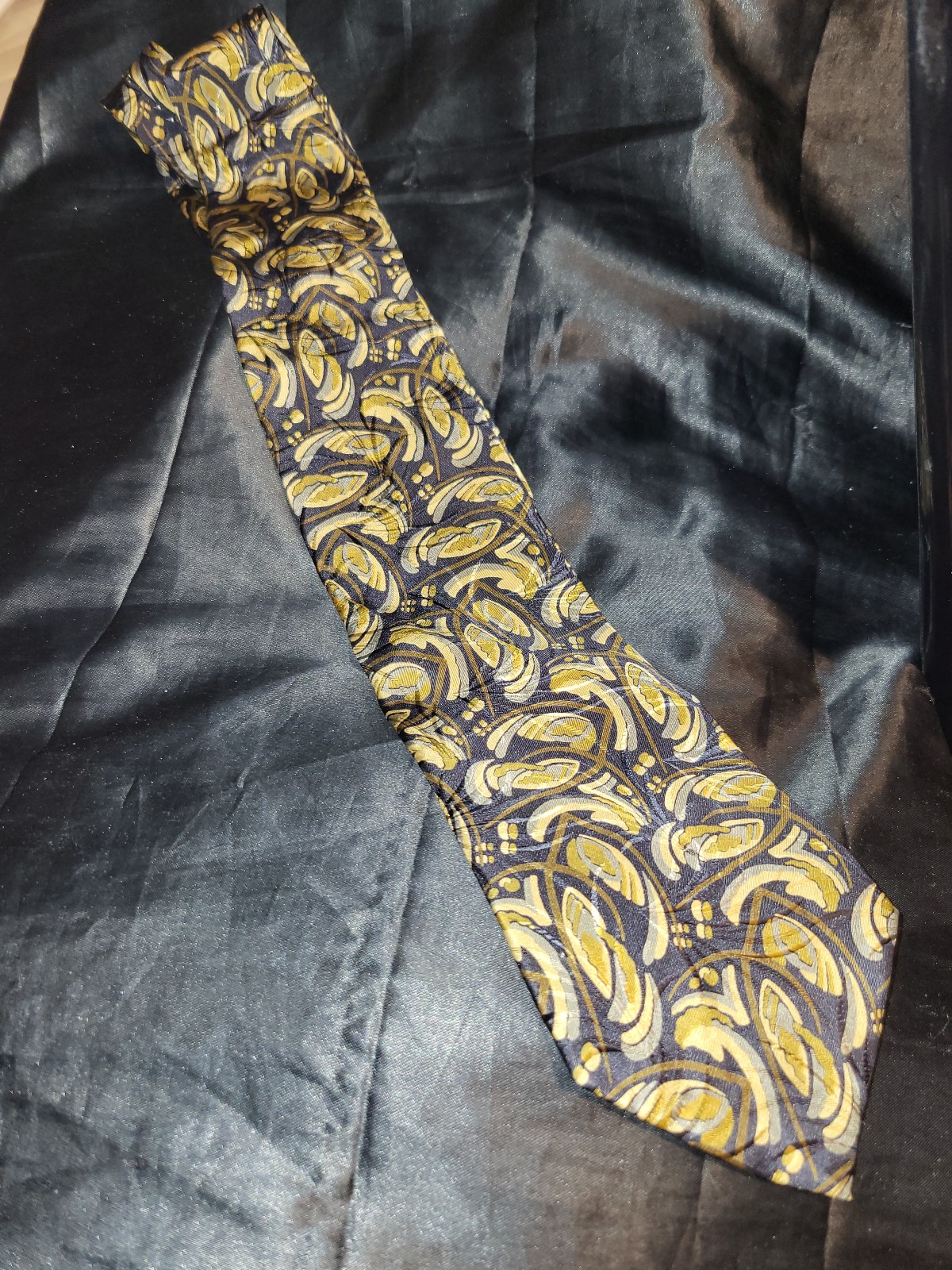 Giorgio Armani tie