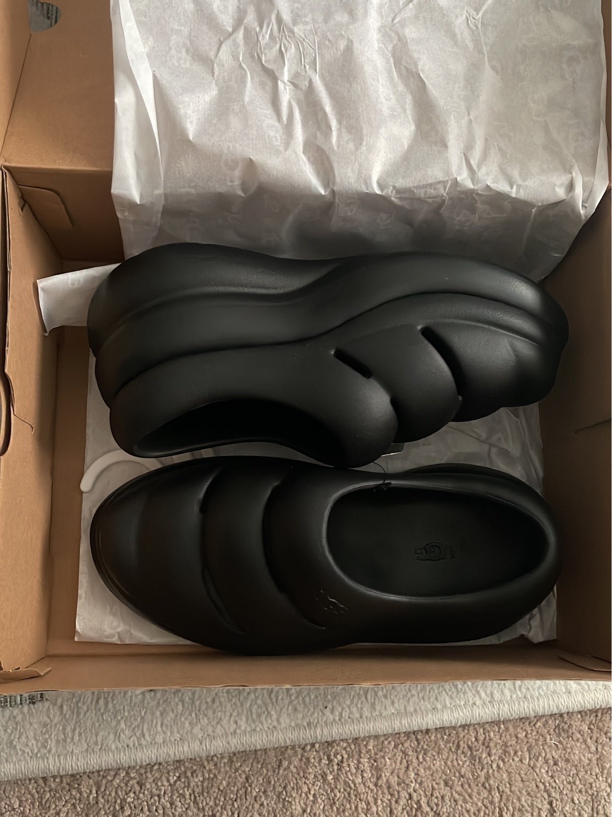 Ugg sport clog