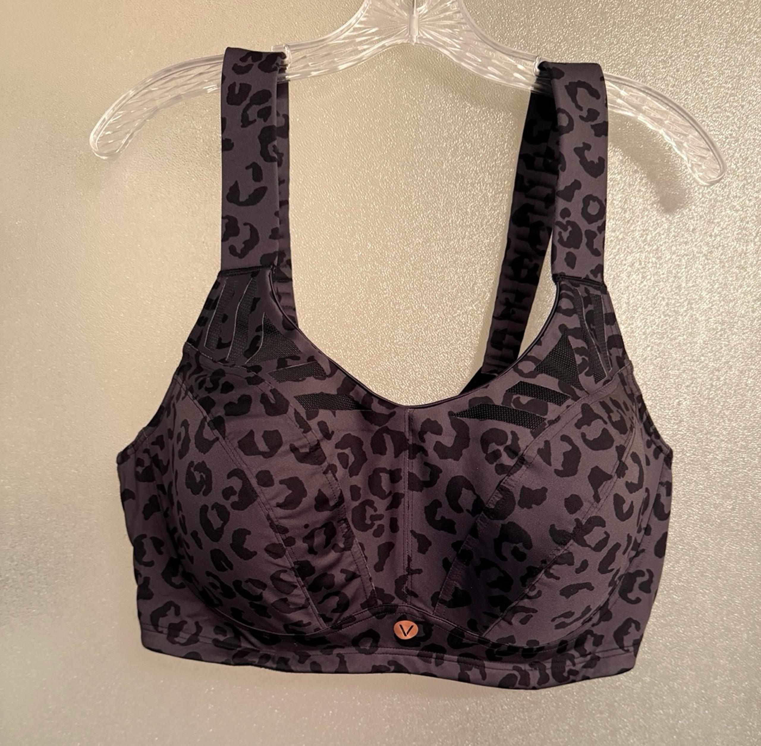 Livi max support sports bra size 40DDD - Lane Bryant