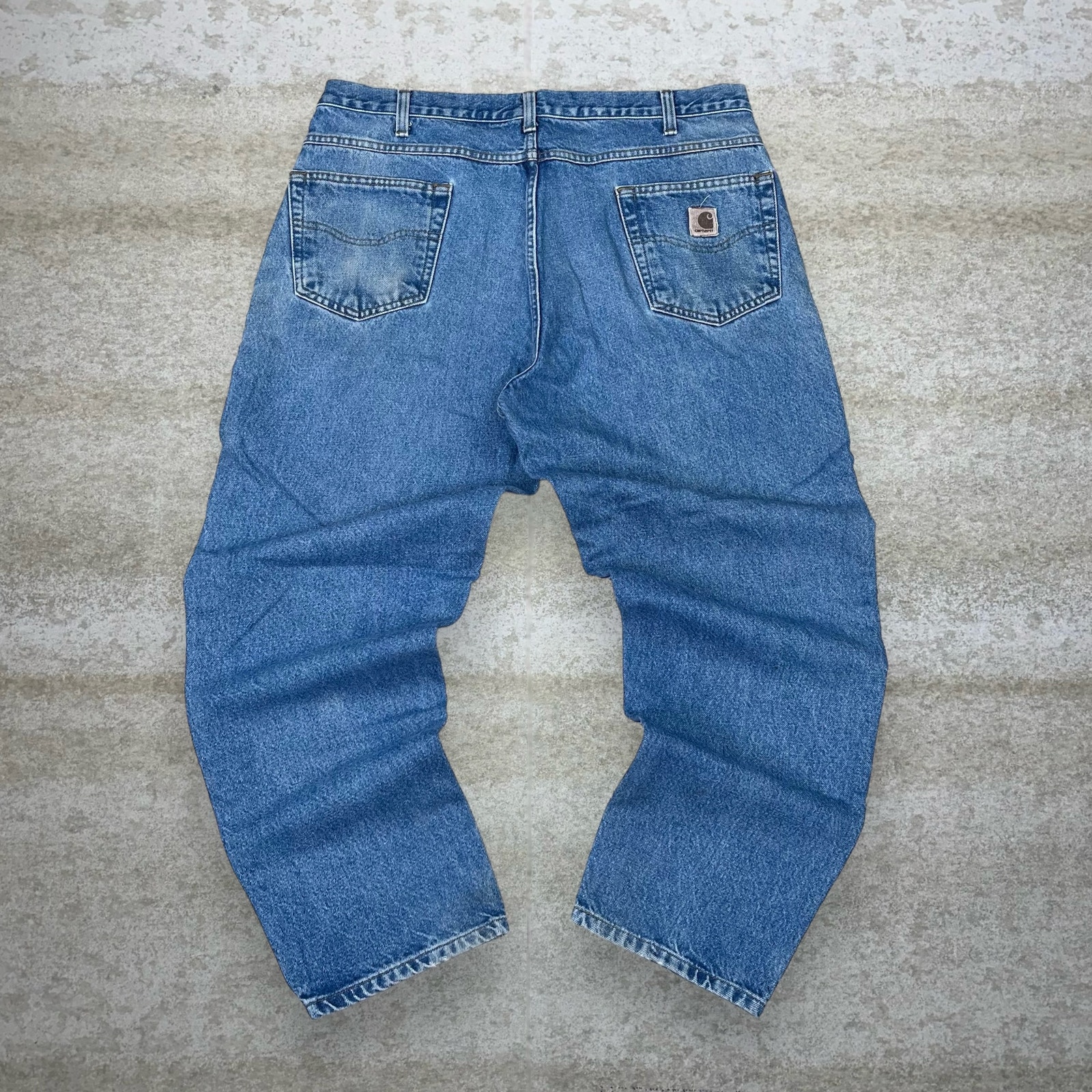 Vintage Carhartt Jeans Relaxed Fit Medium Wash Work Wear Denim Leather Logo 90s