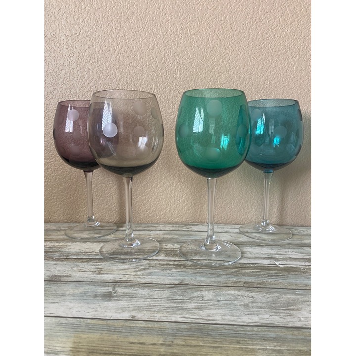 Marquis by Waterford Polka Dot Wine Glasses 8.5 Set of 4 Retired