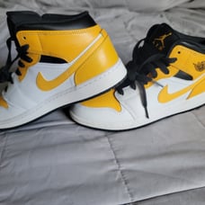 Air Jordan 1 SHOES SIZE 4.5