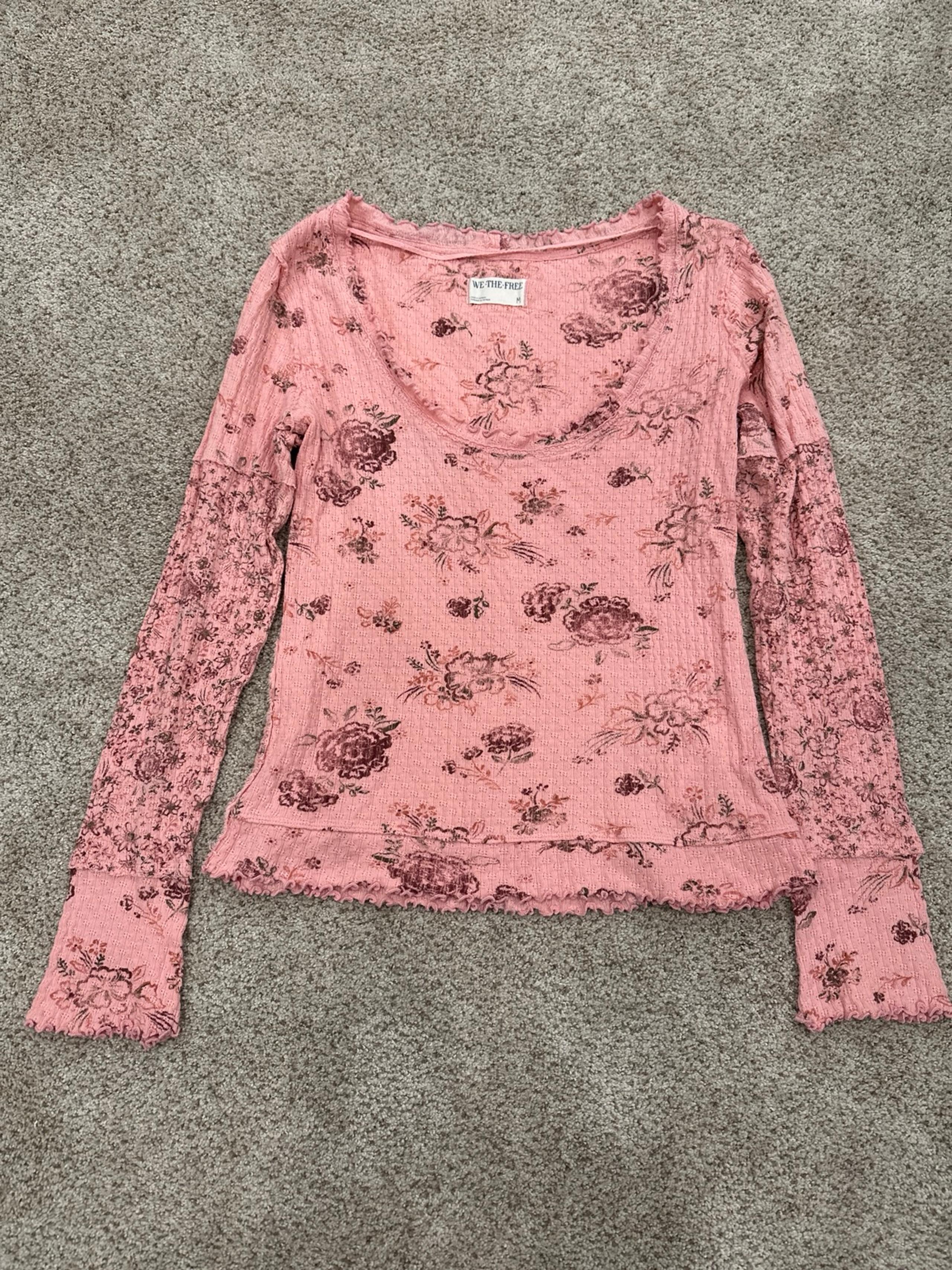 We the free women’s medium long sleeve top