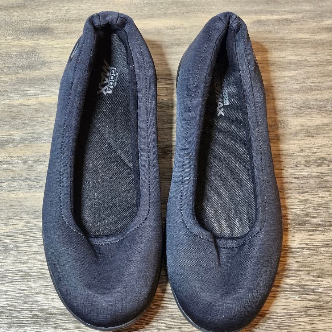 Black Go Step Lite Skeckers Slip On Ballet Style Women's Shoes Size 11
