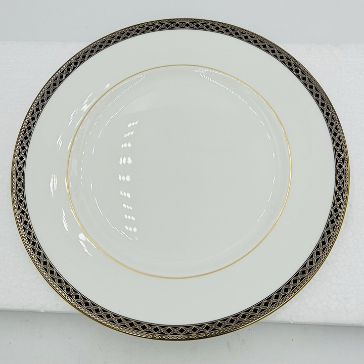 Waterford Fine China Powerscourt 10.75 Dinner Plate Navy Gold