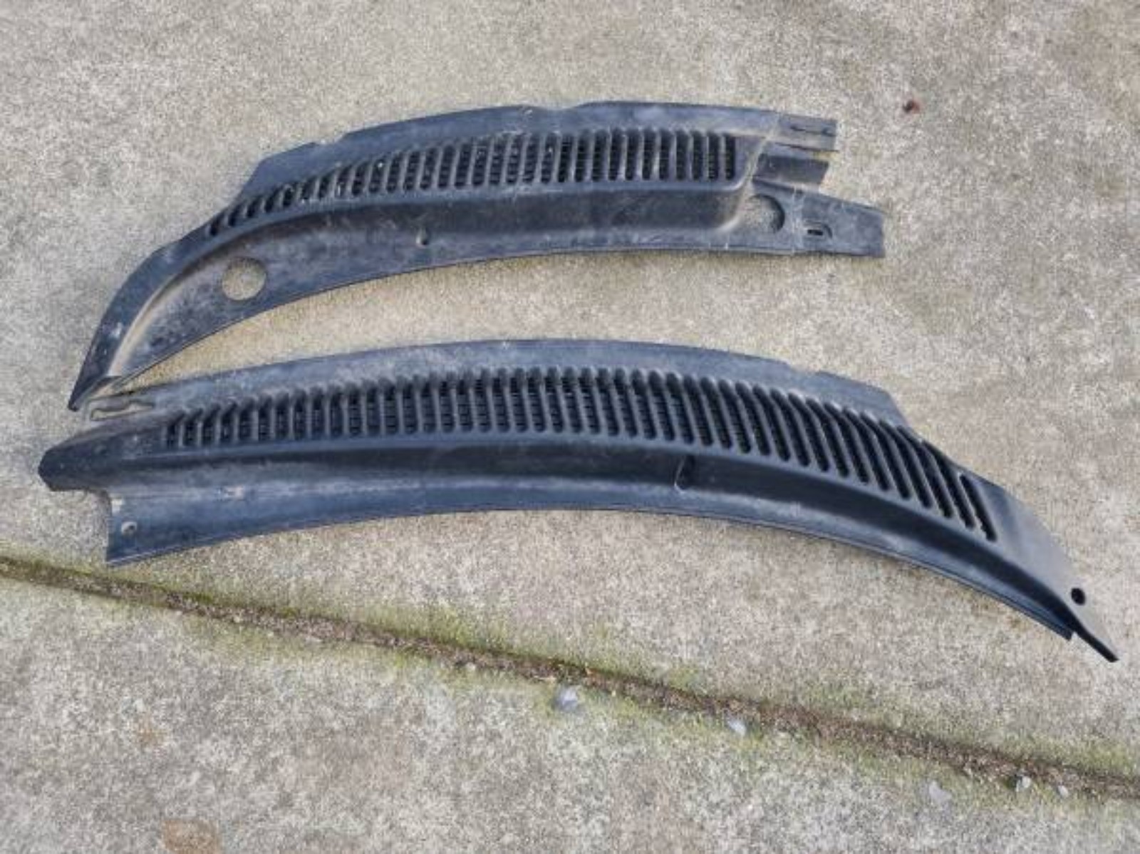 2005-10 Magnum Wiper Cowl Vent