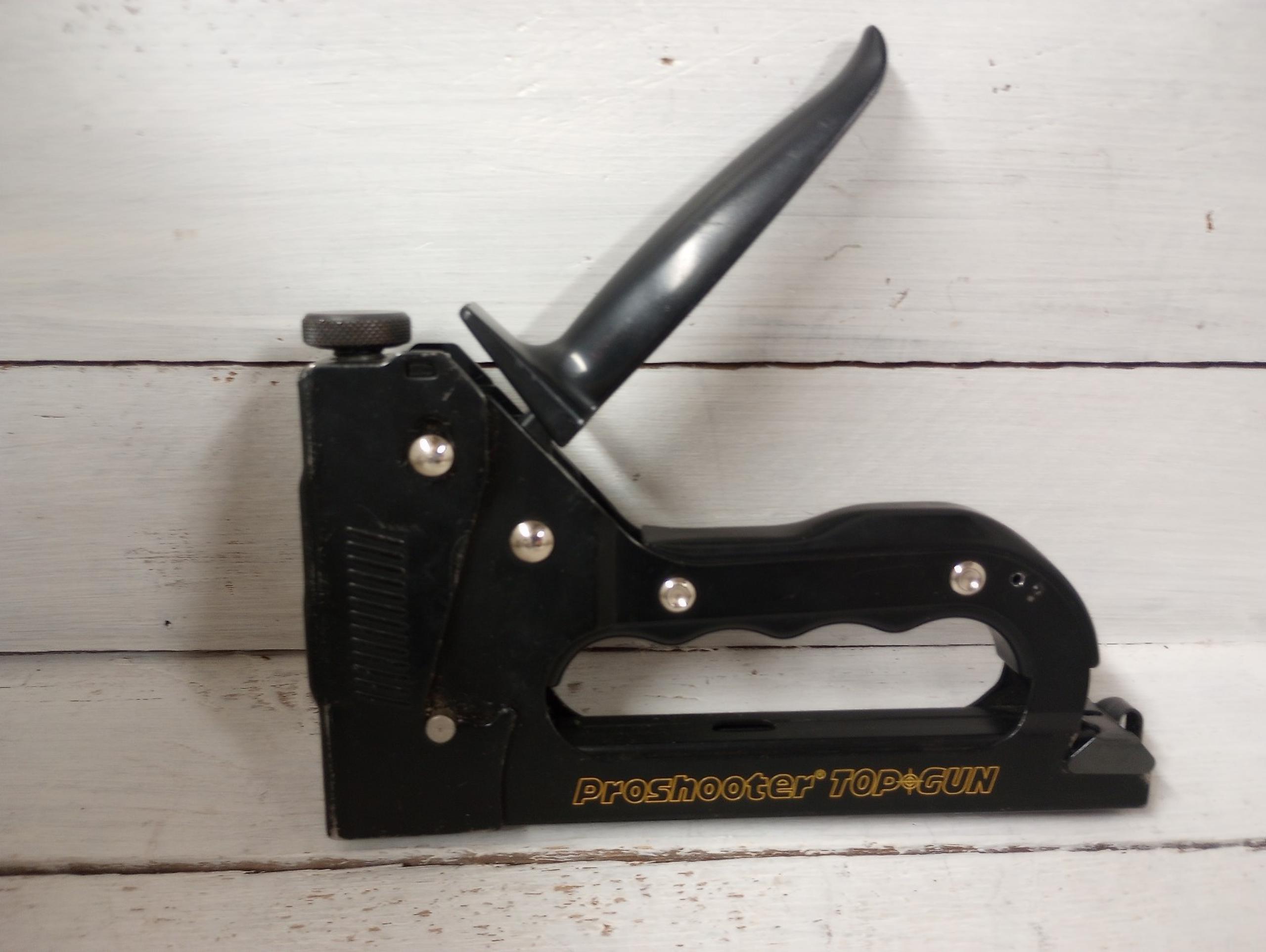Proshooter USA Model #5685 Hand Stapler, Black Finish.