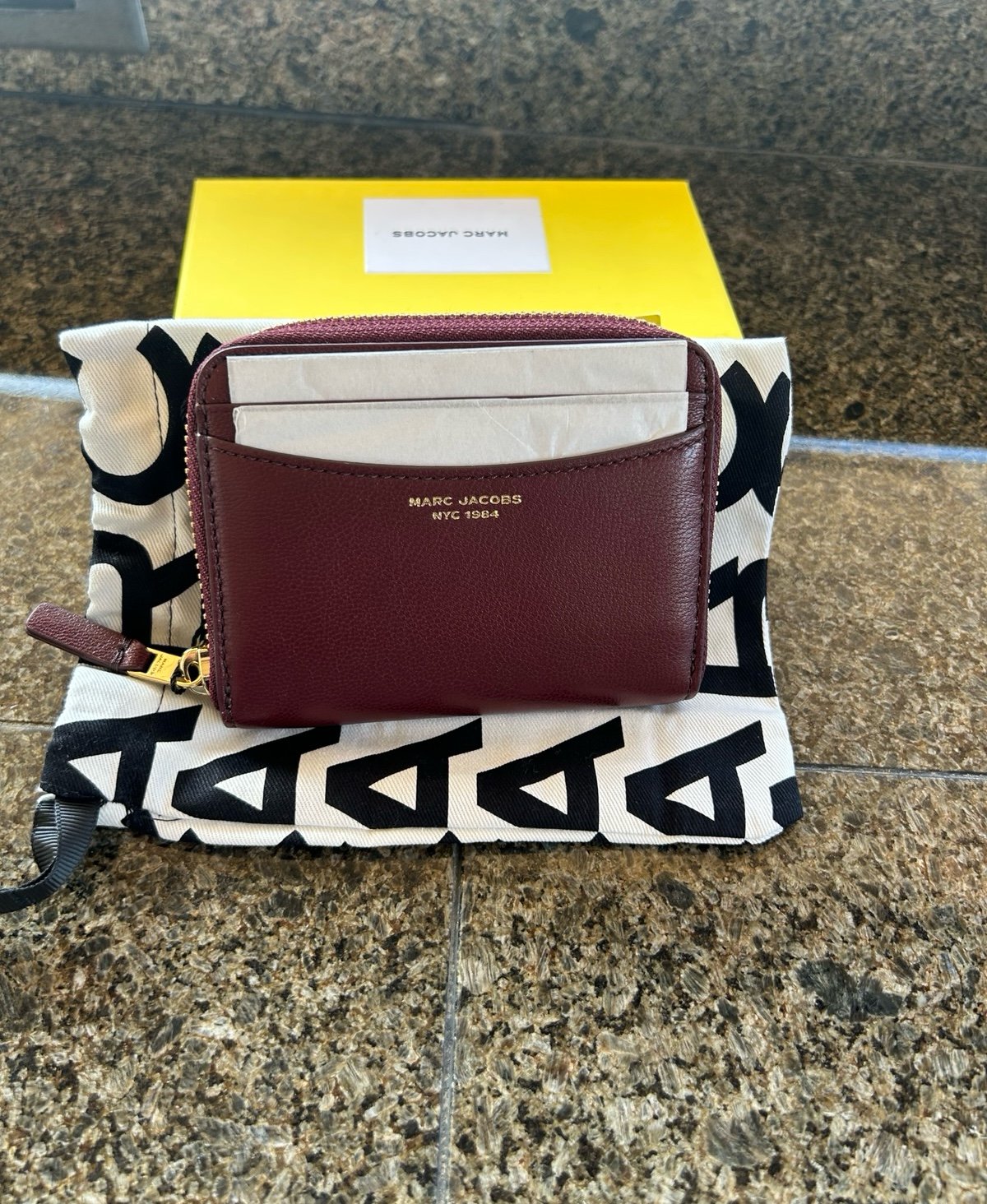 Marc jacobs zip wallet