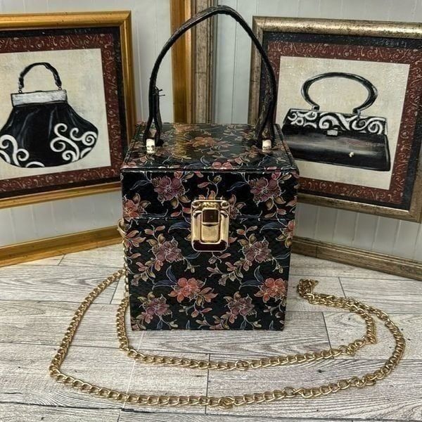 Floral Embossed Design Crossbody Box Bag