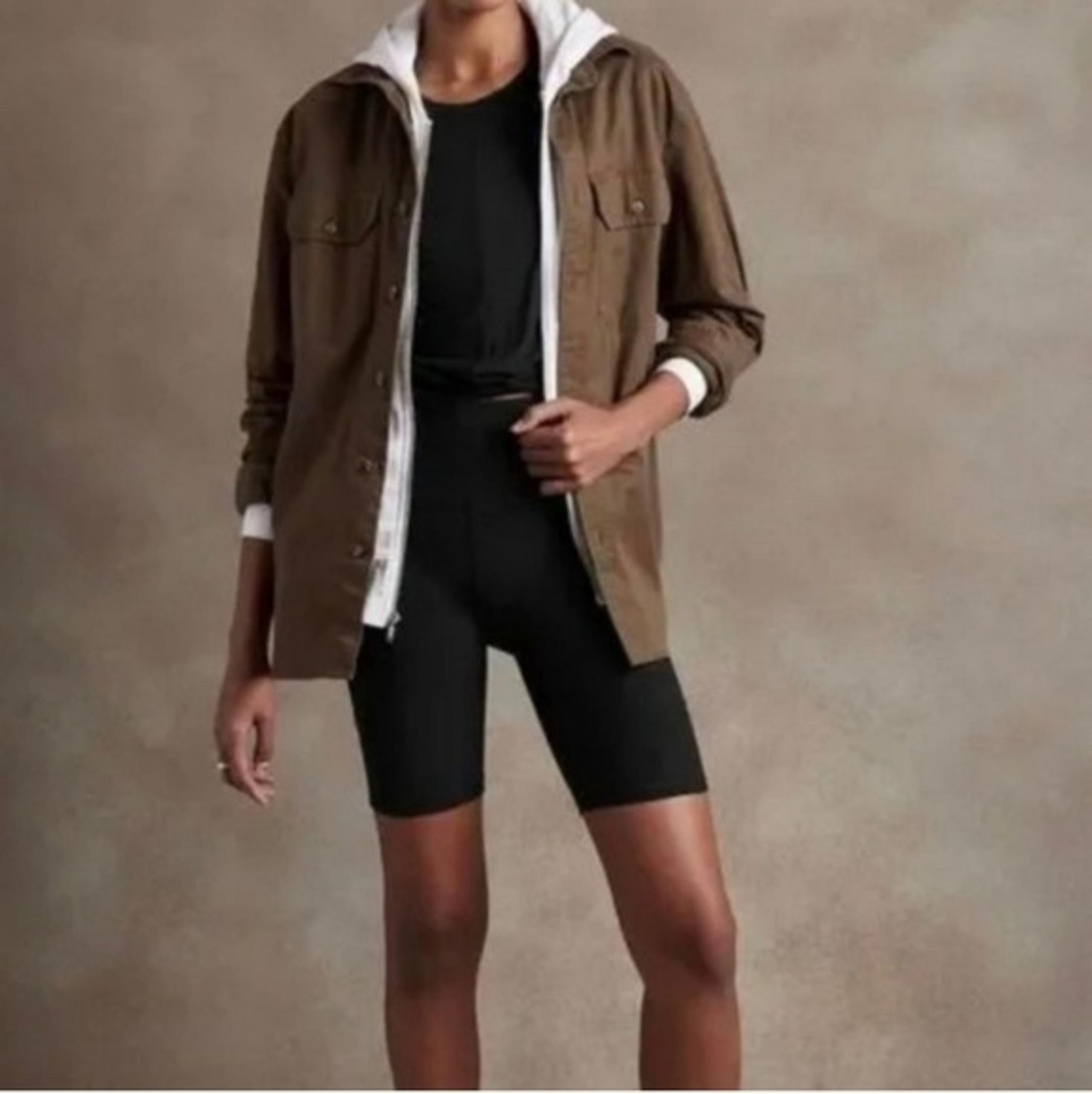 Banana Republic Black High Rise Bike Shorts Cycling Active Pockets Medium