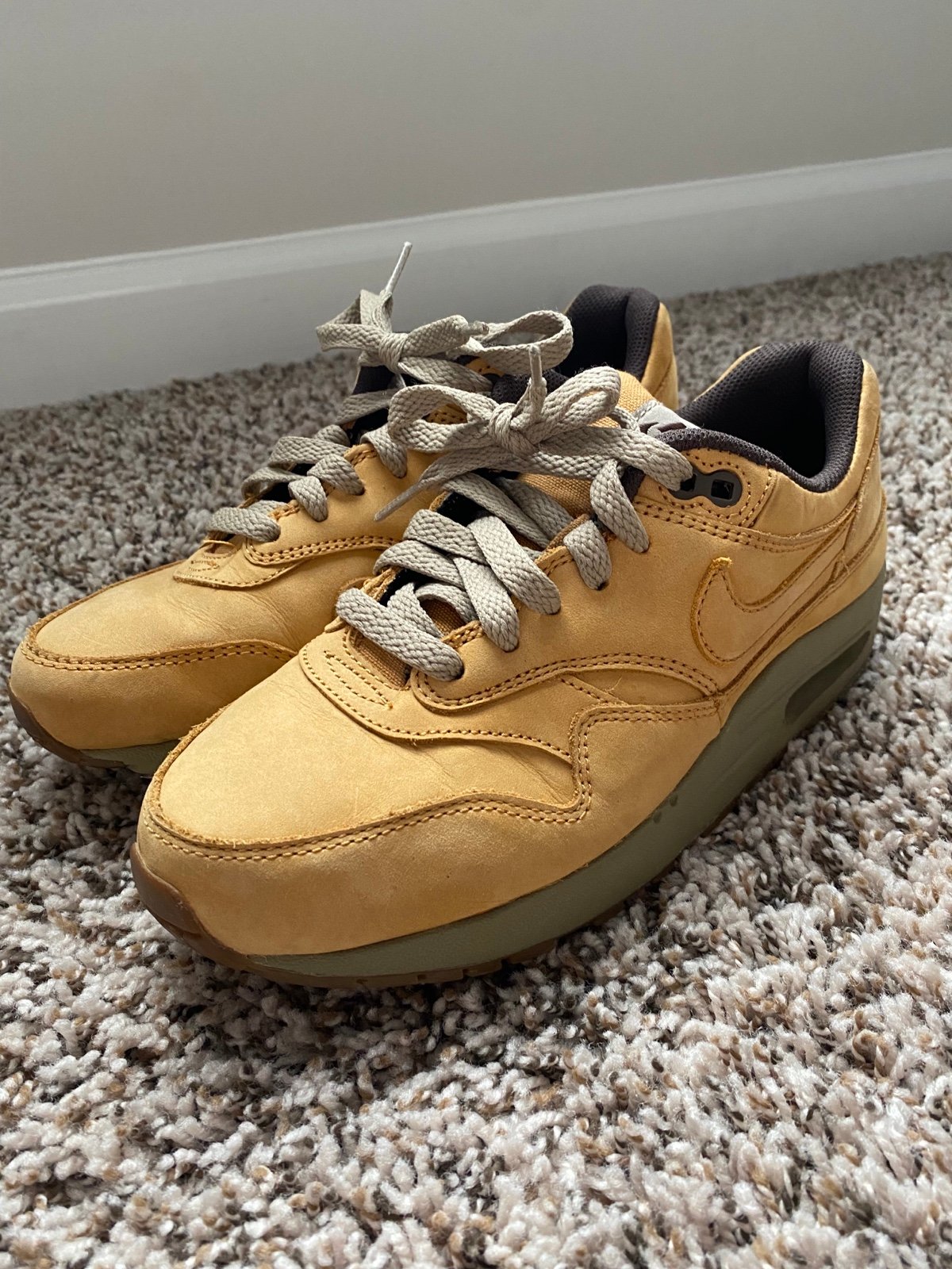 Nike air max 1 leather premium in wheat