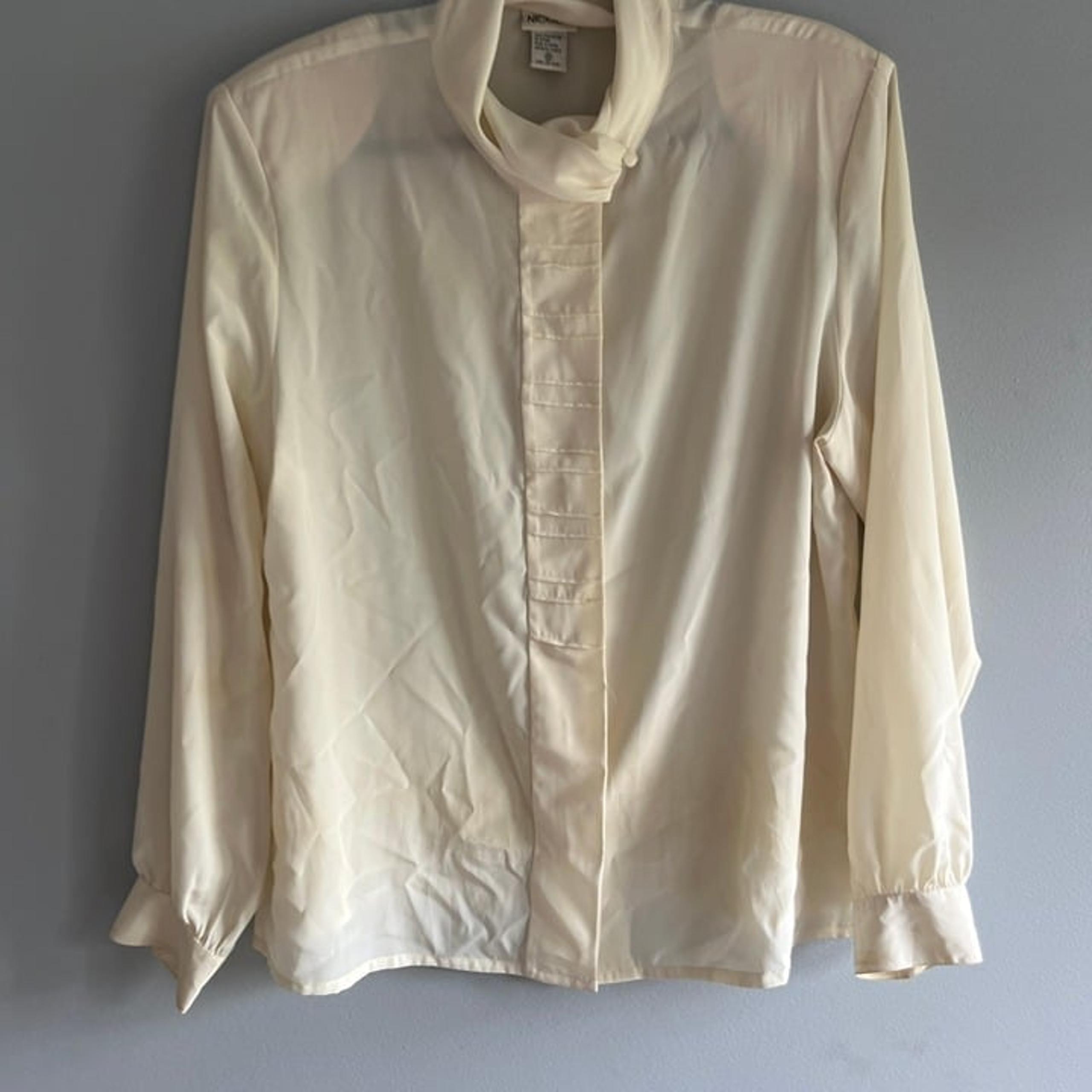 Nicola vintage Blouse Sz 16 Ivory Solid Button up Turtleneck Long Sleeve