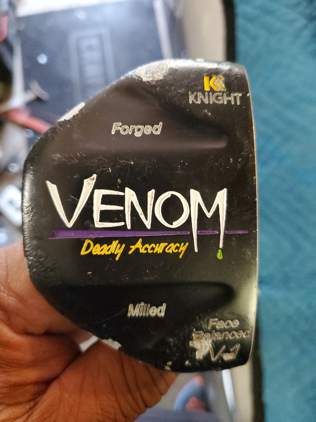Knight Venom V-1 Milled Face Balanced Malet Putter 35