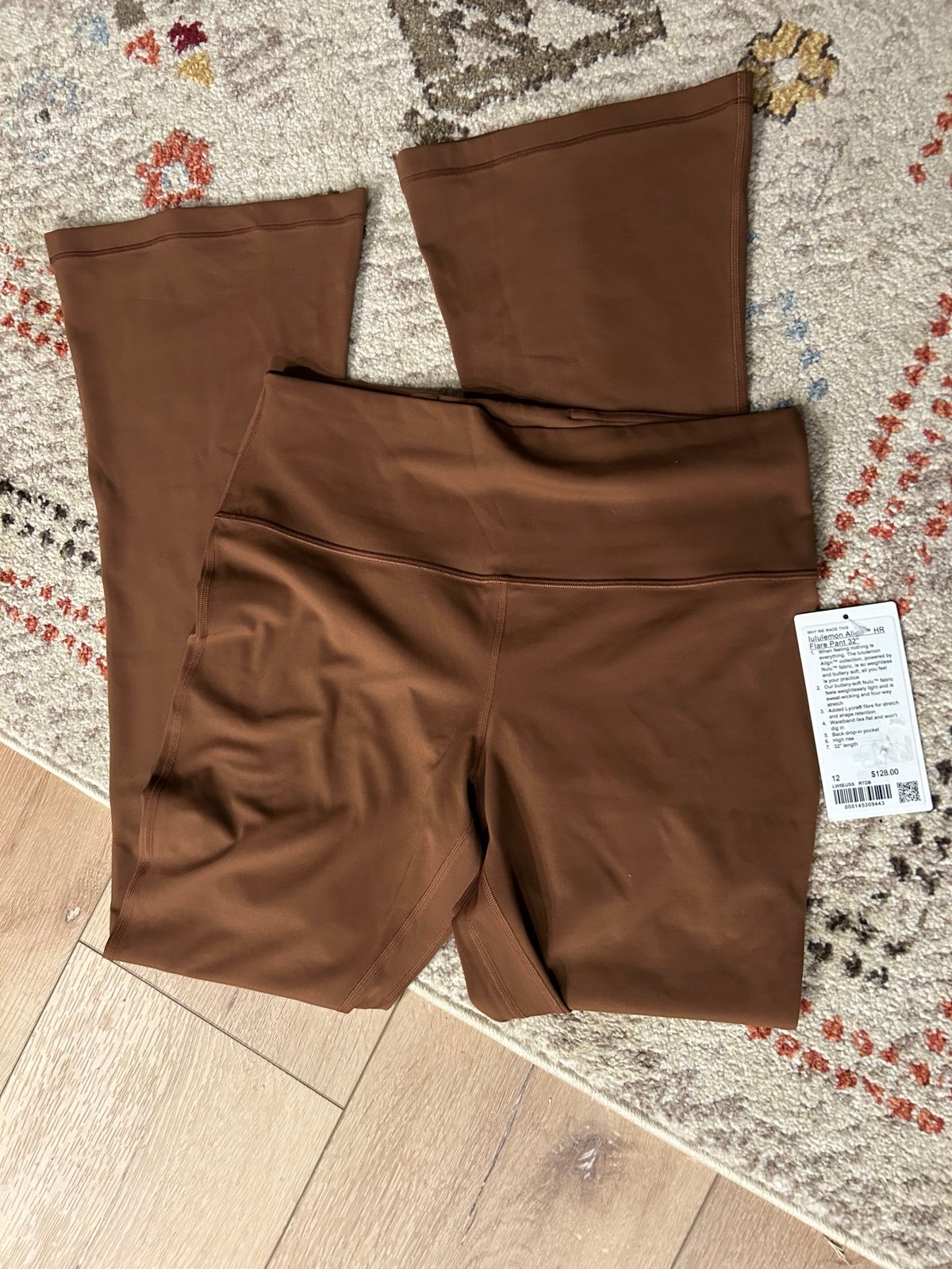 Lululemon mini flare HR 32’