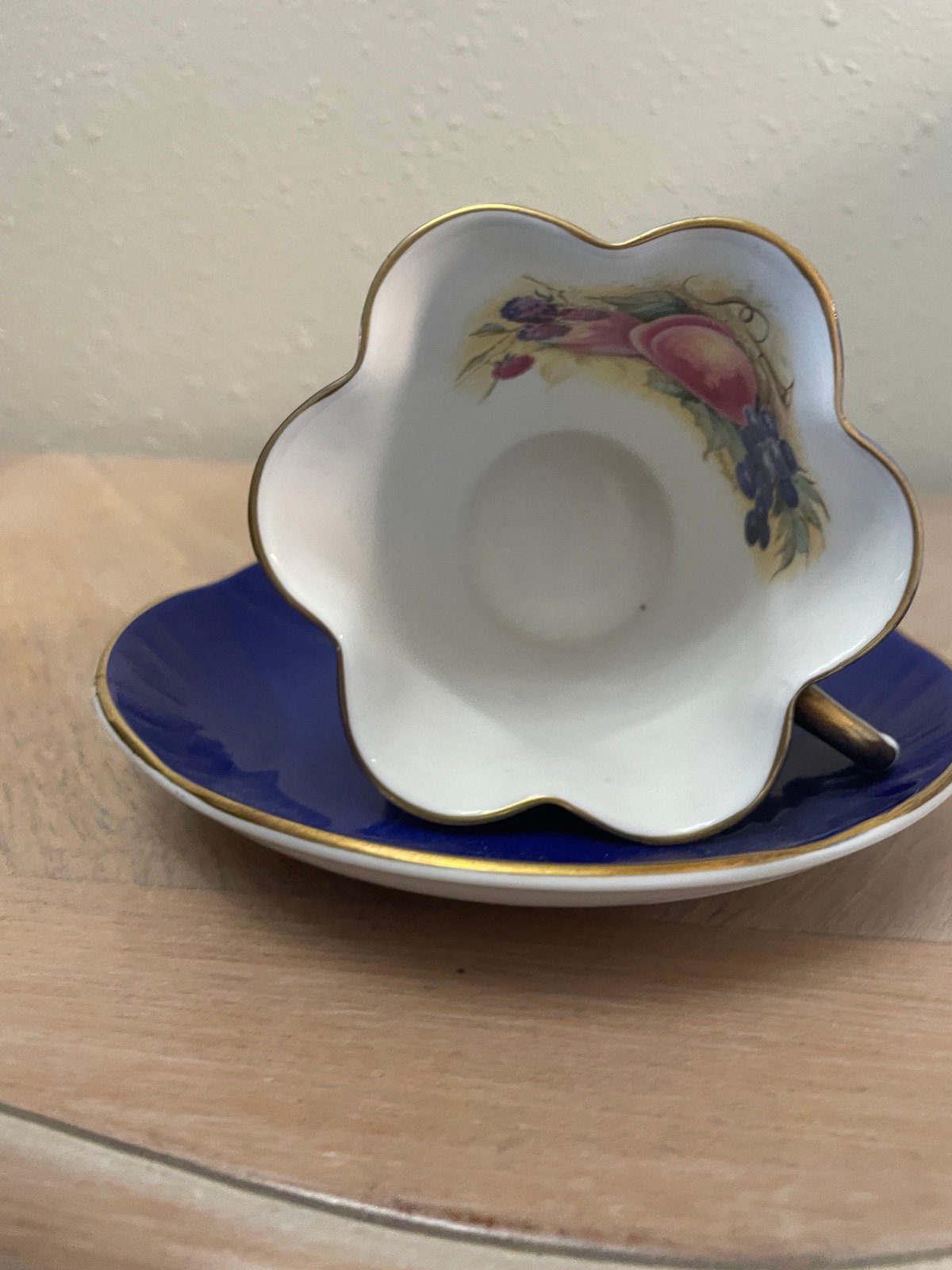 Crown Staffordshire Fine Bone China England Floral Tea Cup